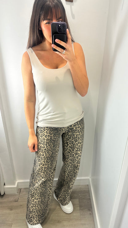 NUDE CAMI VEST TOP
