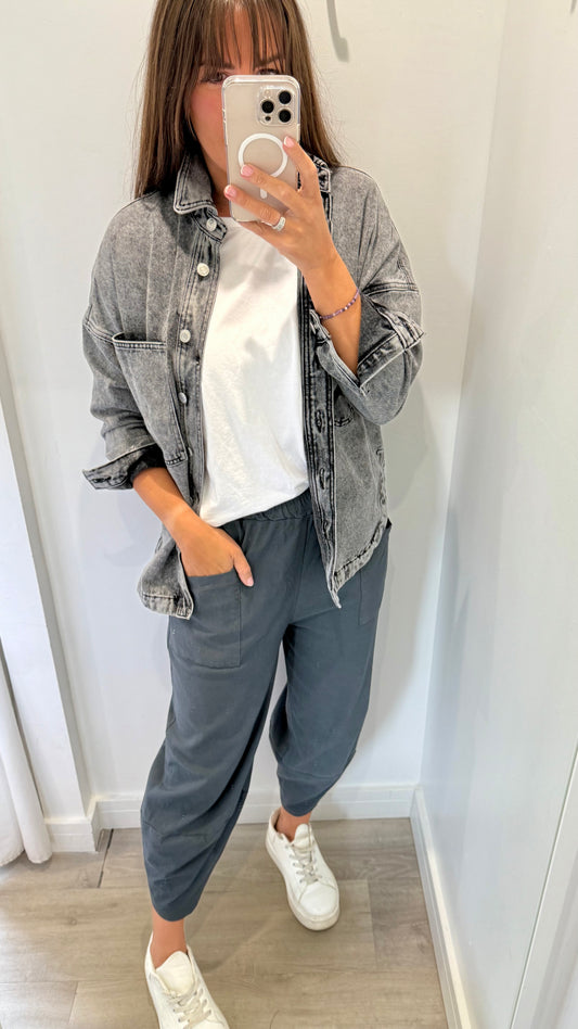 CHARCOAL CROPPED POCKET TROUSERS