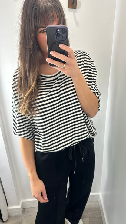BLACK AND WHITE STRIPED BATWING PLEATED SHOULDER TOP