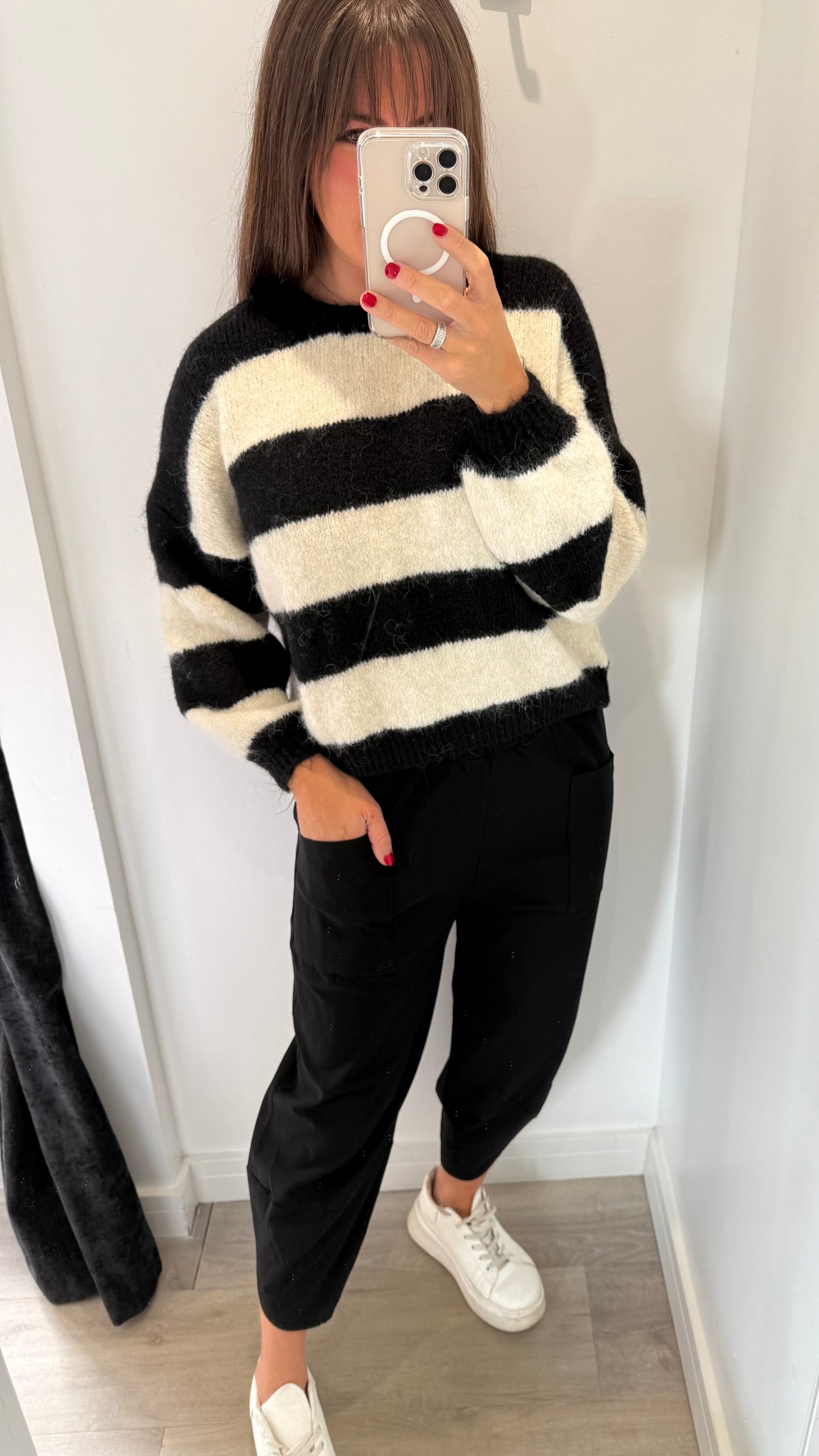 BLACK AND WHITE STRIPE FLUFFY JUMPER