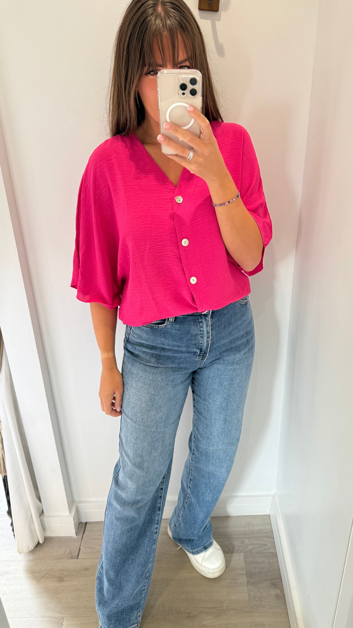 BRIGHT PINK FLOATY SLEEVE BUTTON TOP