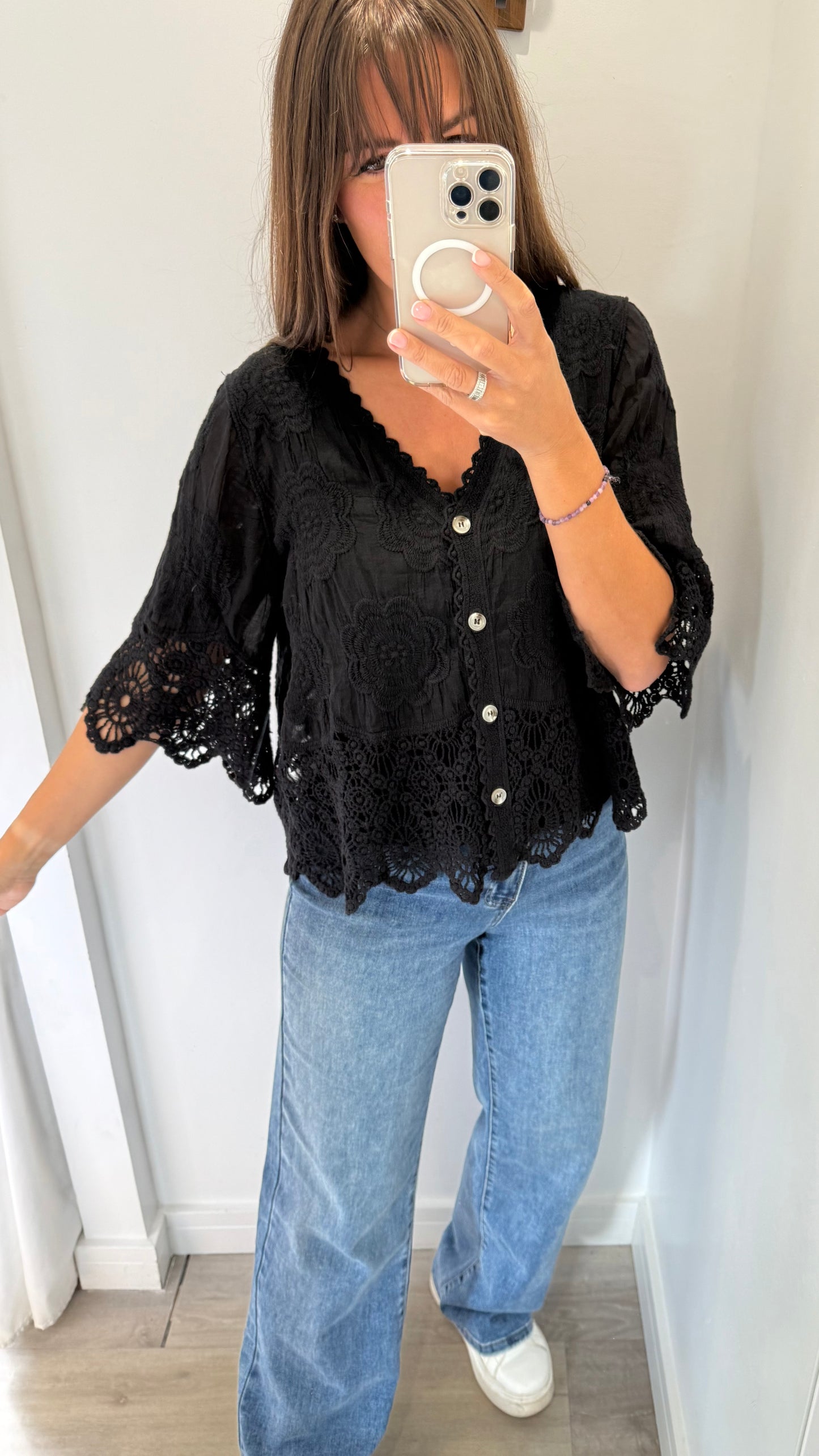 BLACK FLORAL APPLIQUE V NECK TOP