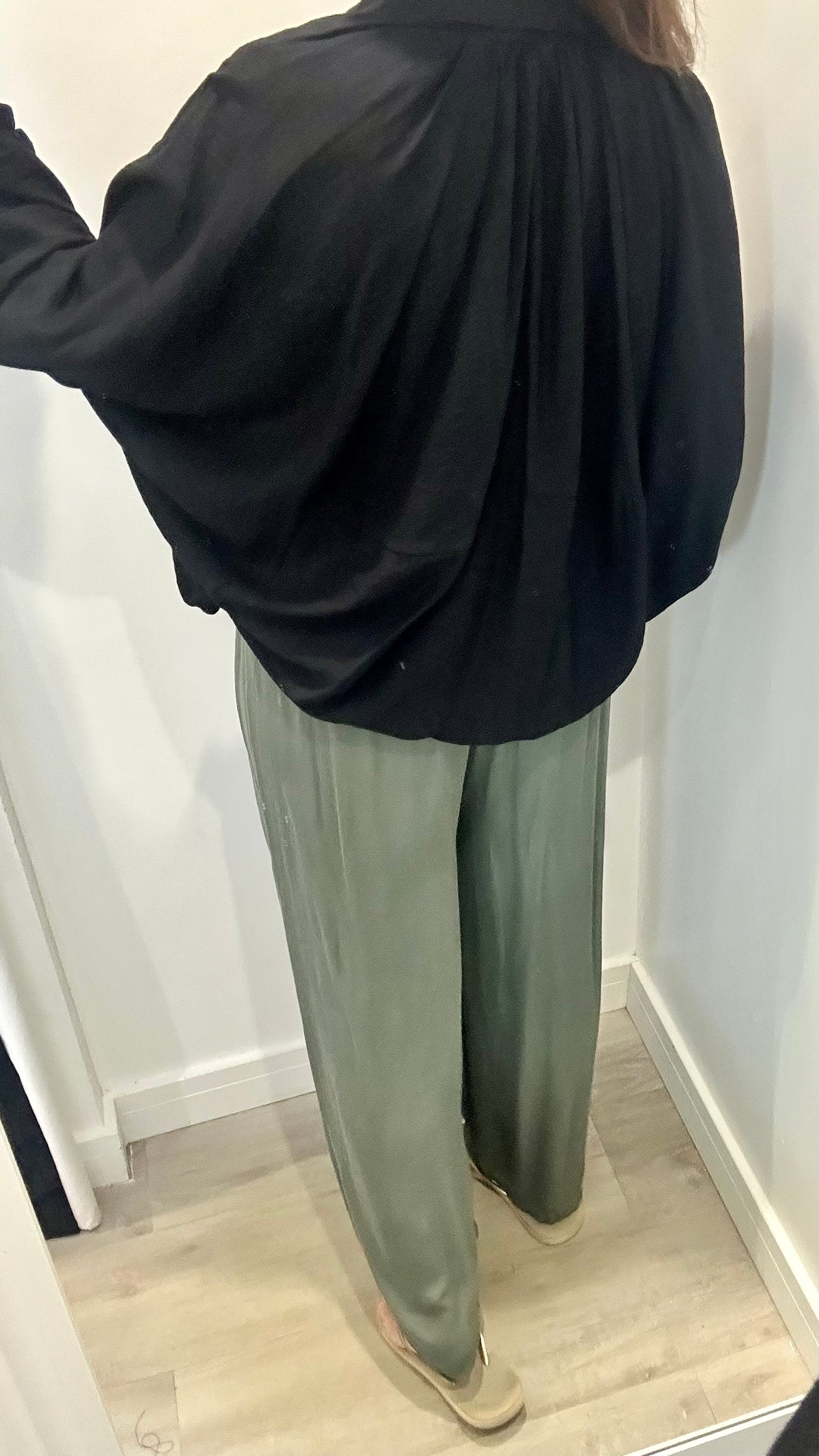 BLACK BALLOON SLEEVE JACKET