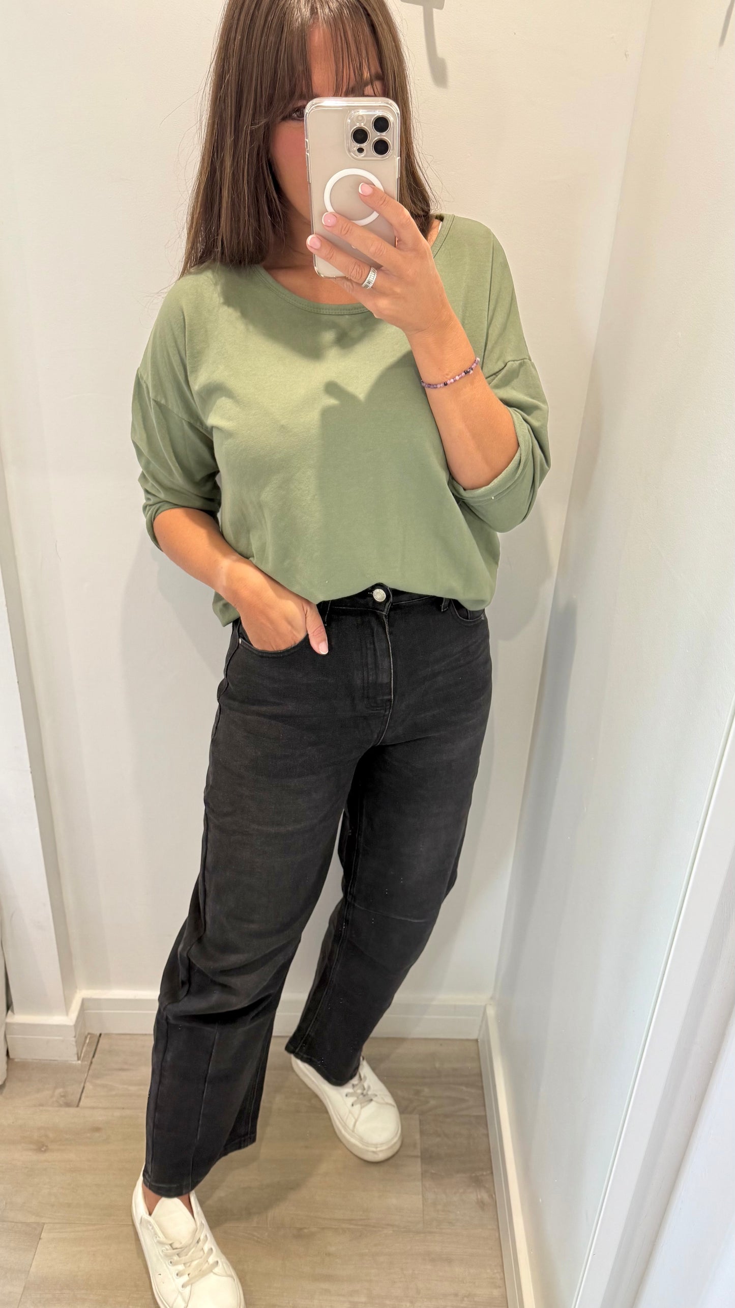 BLACK BALLOON BARREL-LEG MOM JEANS