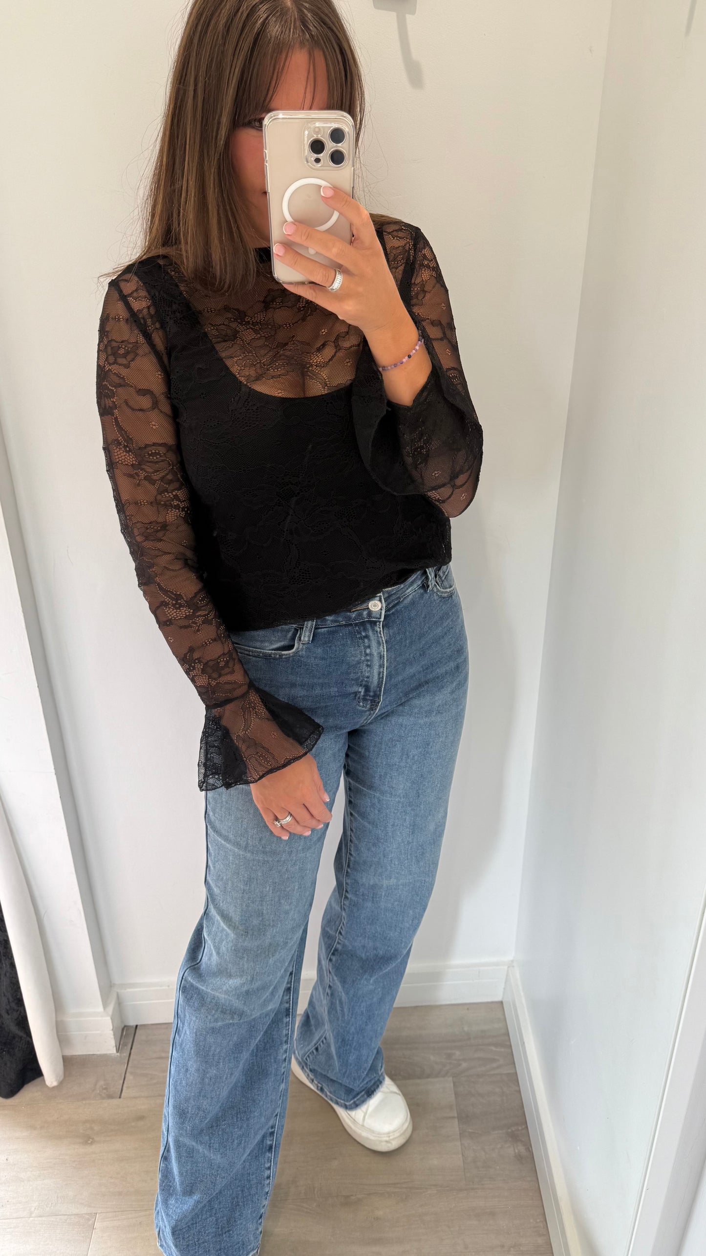 BLACK LACE TOP WITH BELL CUFFS