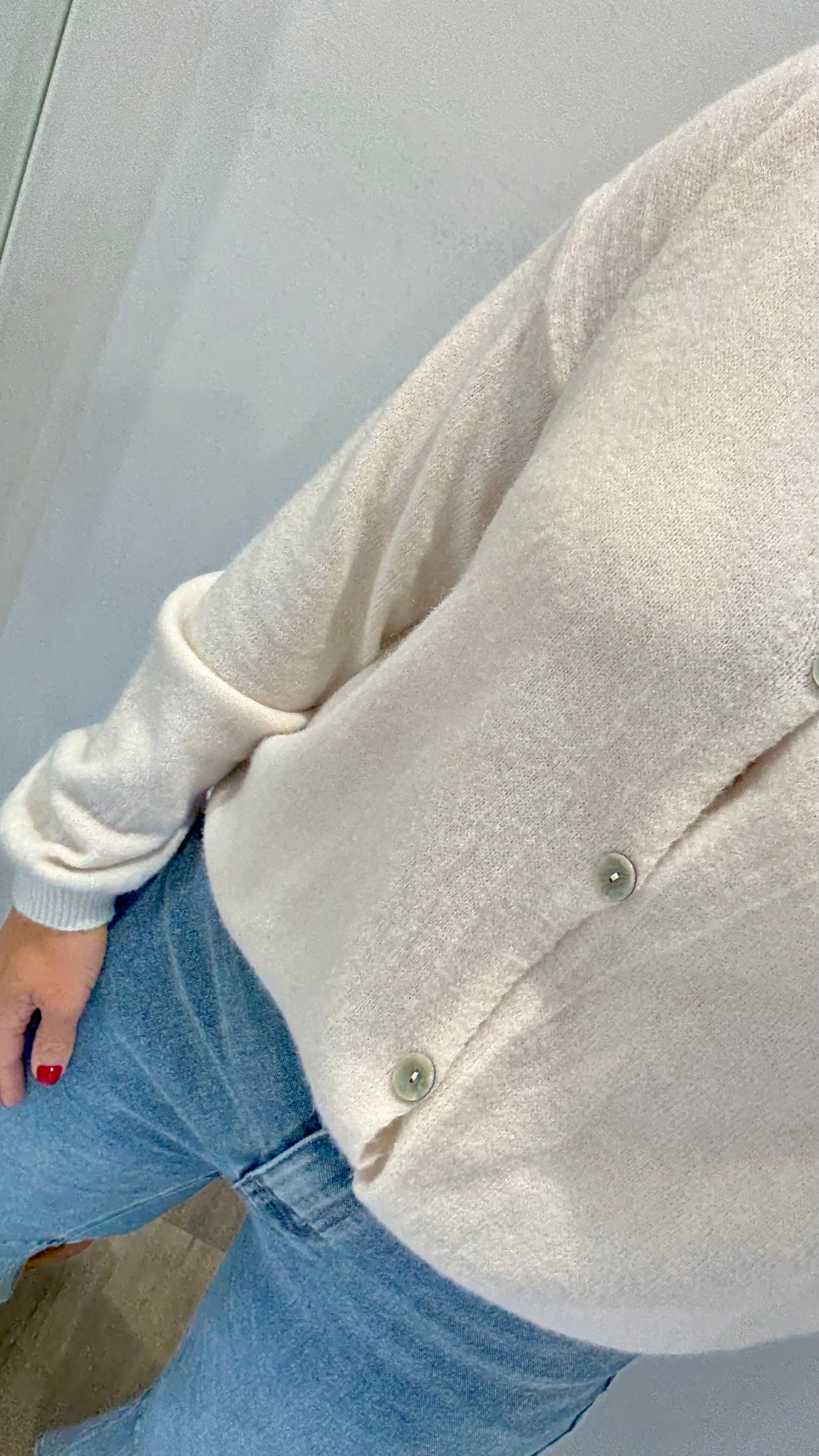 CREAM SUPER SOFT CARDIGAN