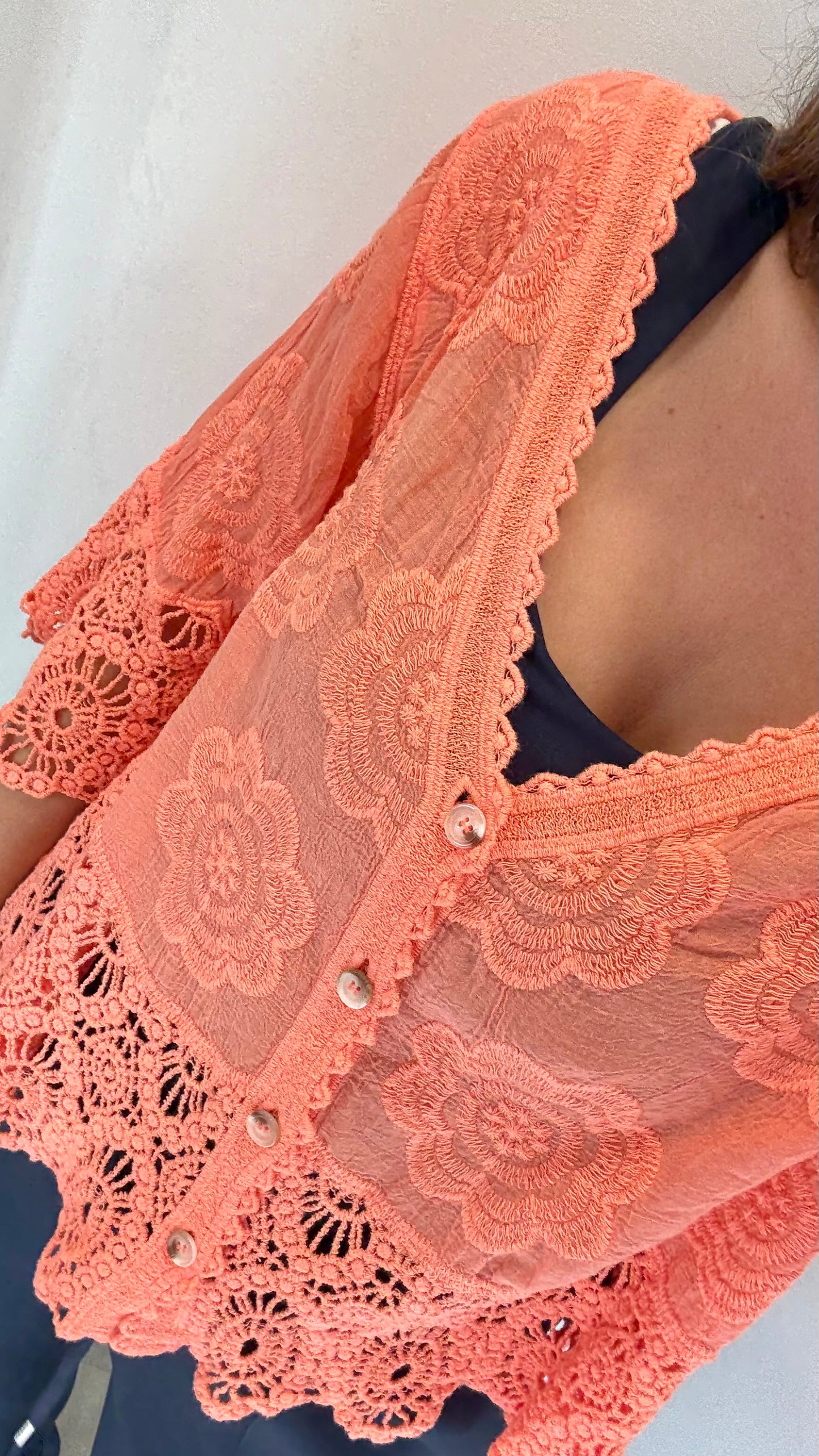 CORAL FLORAL APPLIQUE V NECK TOP