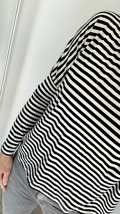 BLACK AND WHITE BRETON STRIPE BATWING TOP
