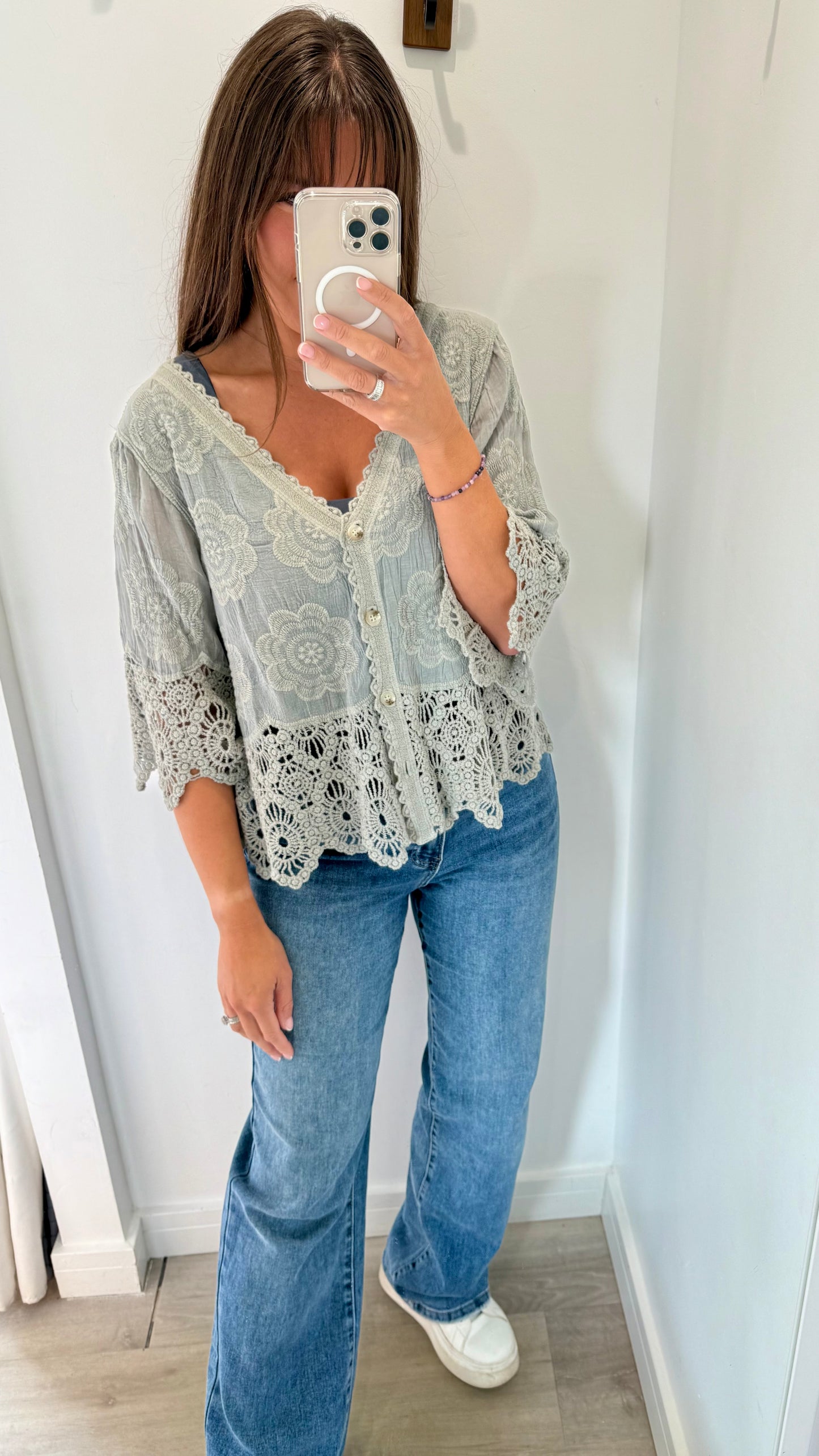 KHAKI FLORAL APPLIQUE V NECK TOP