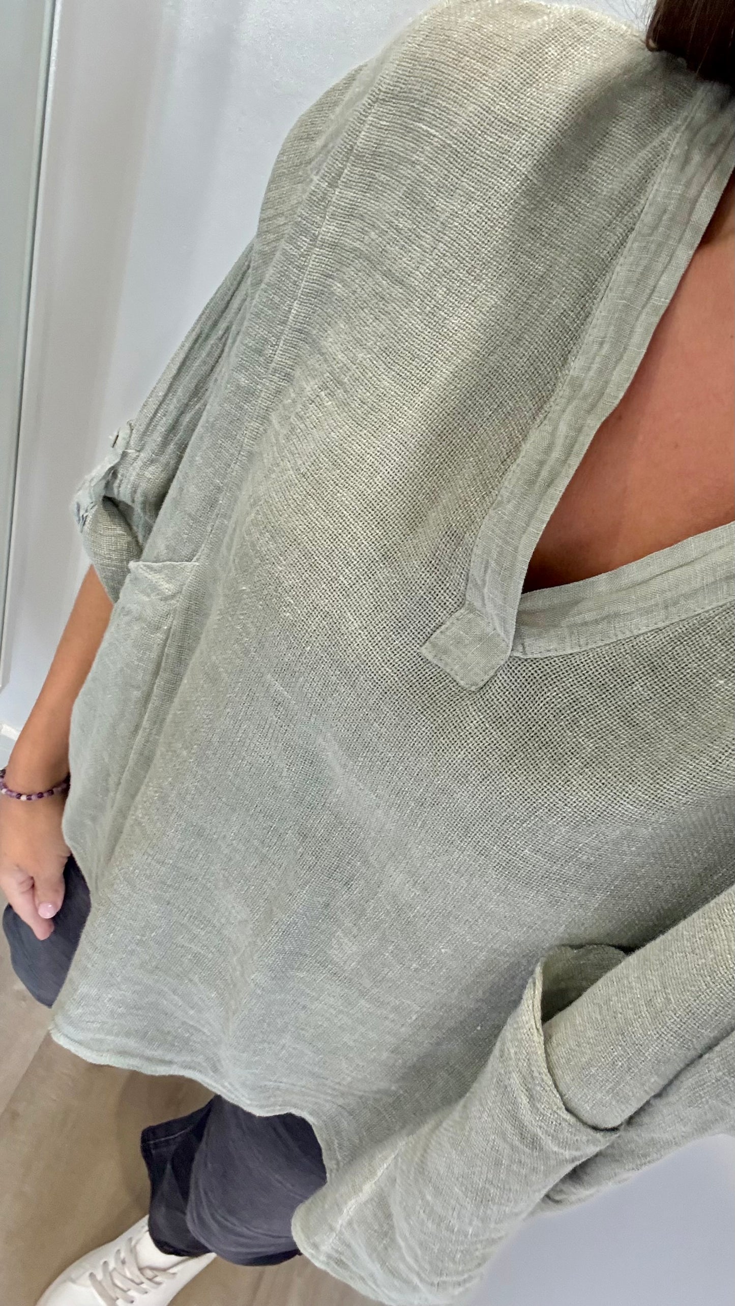 KHAKI LINEN MIX V NECK TEABAG TOP