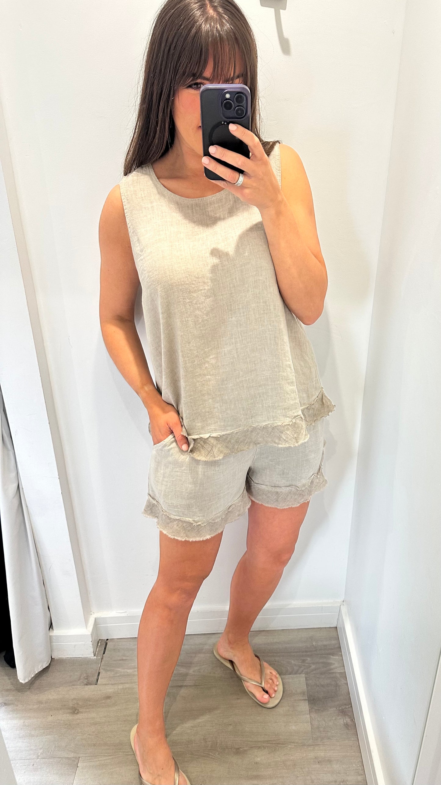 SAND SLEEVELESS LINEN MIX TOP