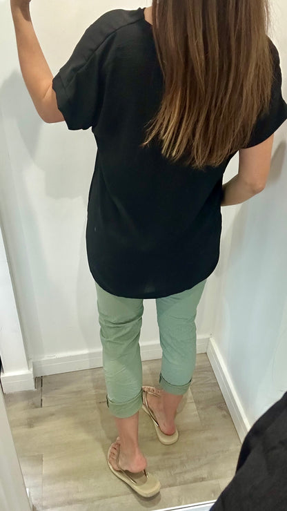 BLACK V NECK SHORT SLEEVE TOP