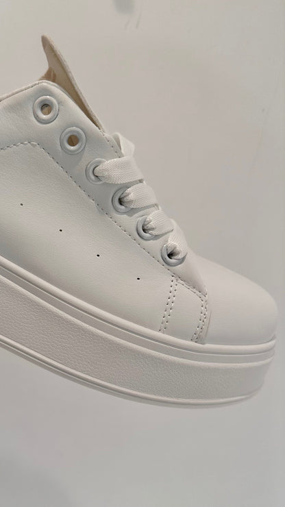 WHITE PLATFORM TRAINERS