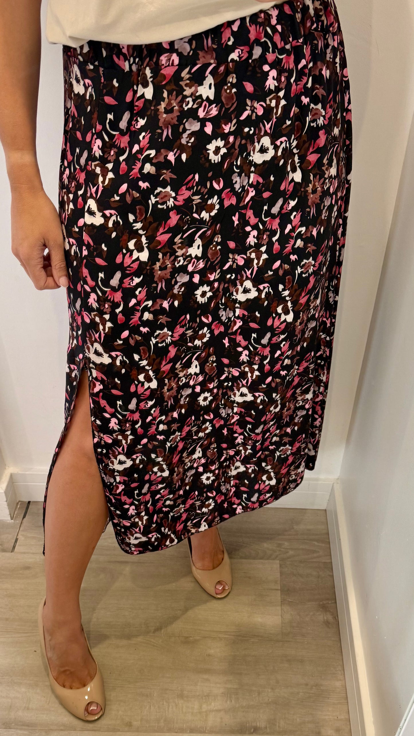 FLORAL PRINT MIDI SKIRT - BLACK WITH BLUSH AND NUDE
