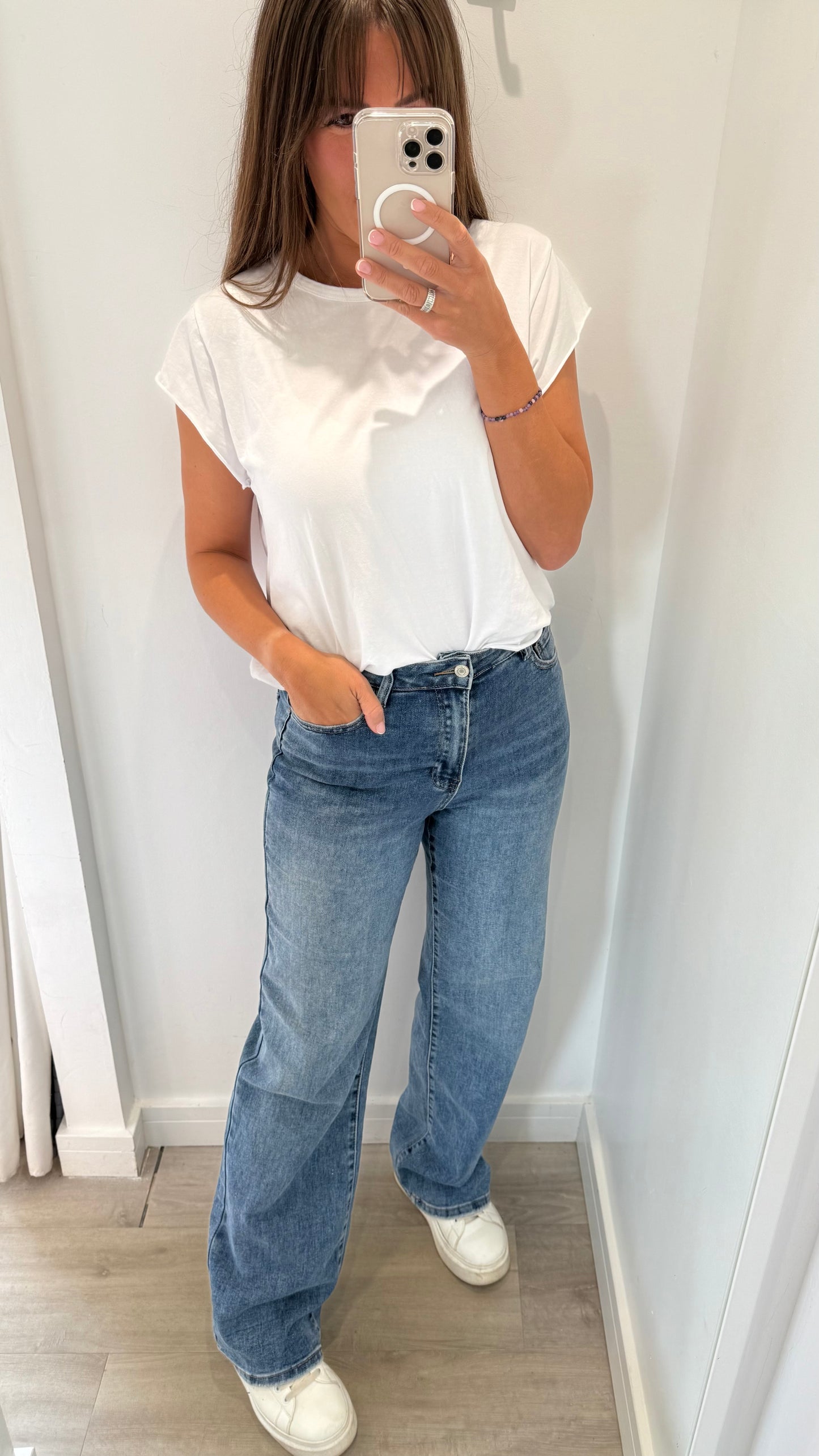 MID WASH DAD FIT JEANS - LONGER LENGTH WITH STRETCH