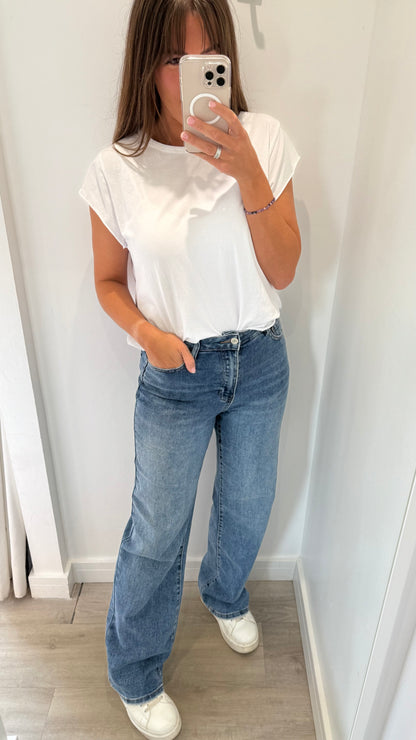 MID WASH DAD FIT JEANS - LONGER LENGTH WITH STRETCH