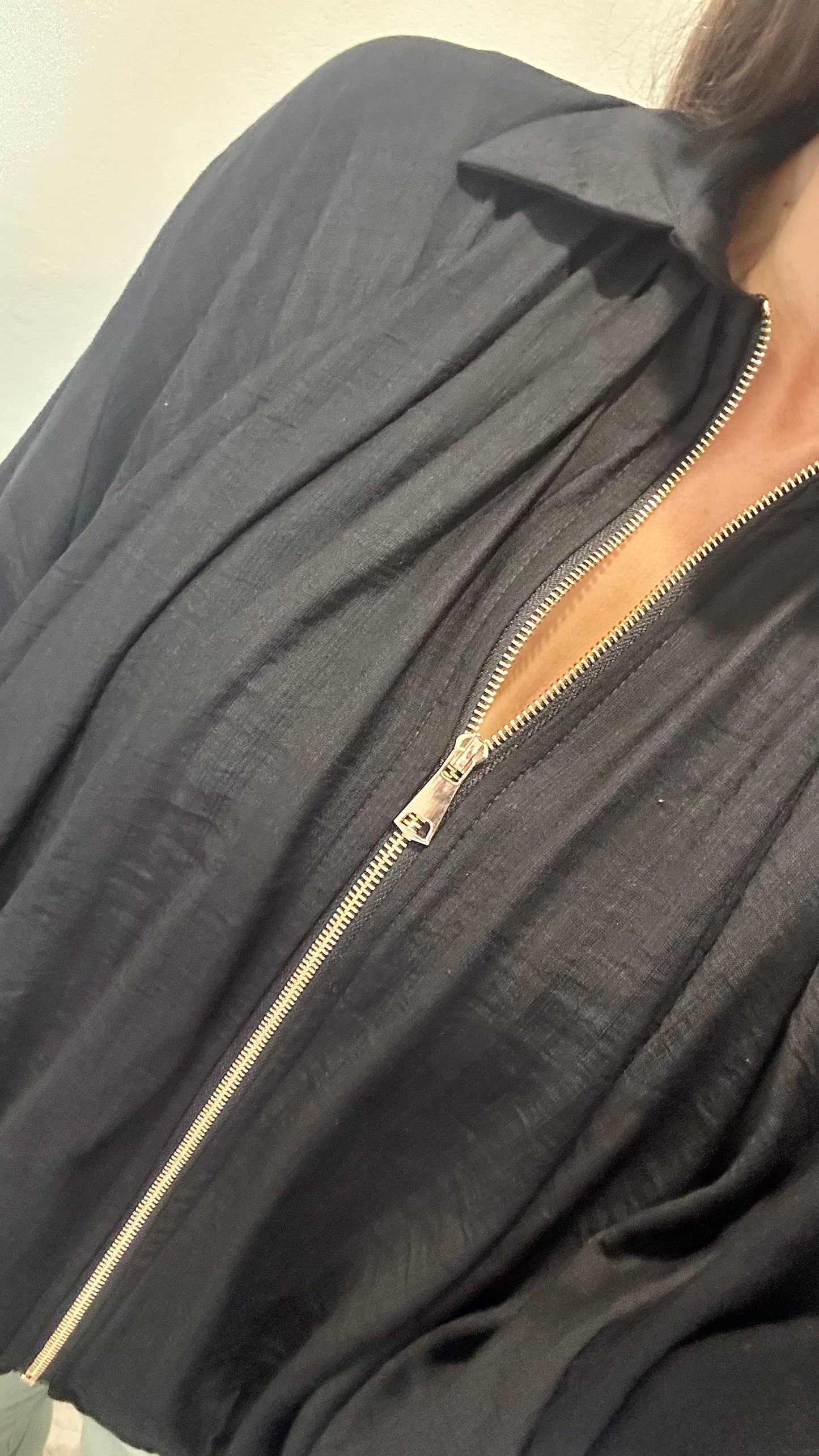 BLACK BALLOON SLEEVE JACKET