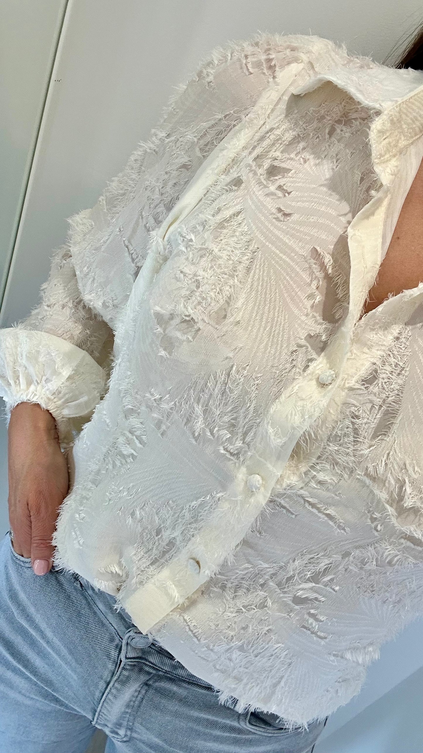 CREAM TEXTURED BLOUSE