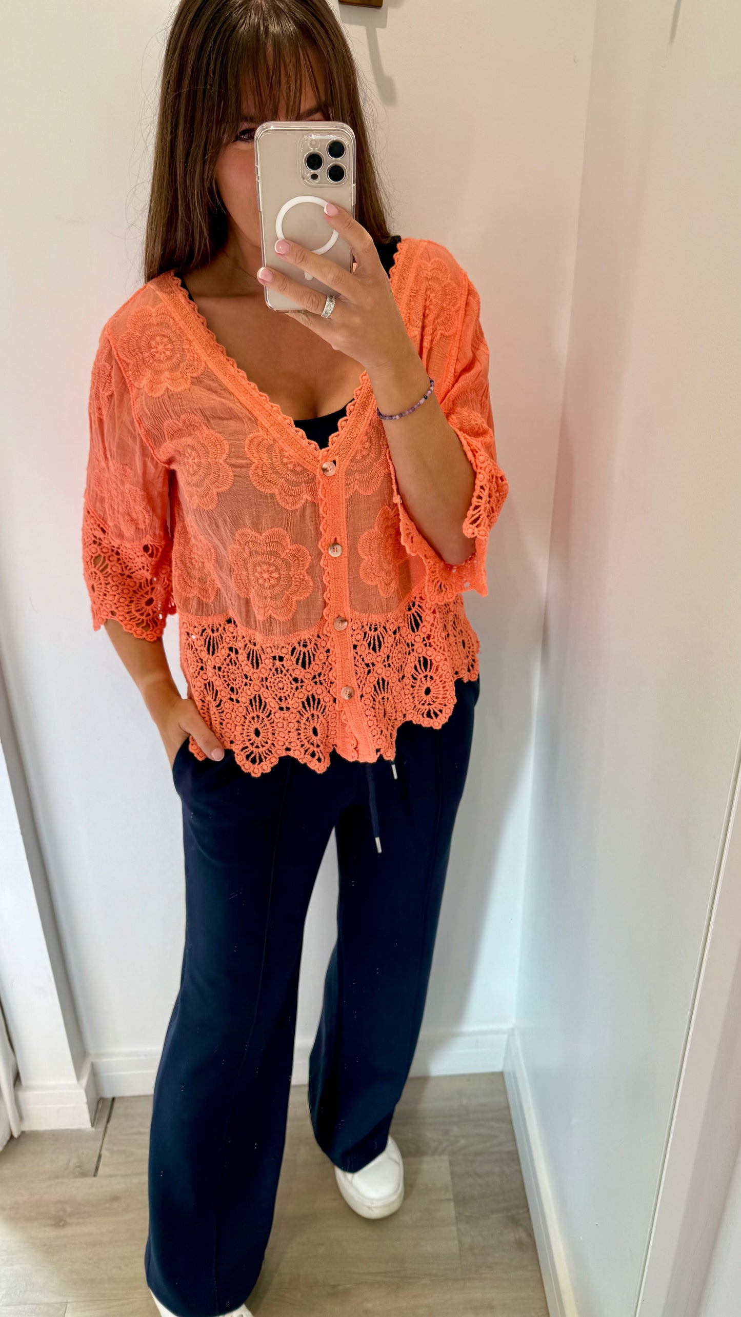 CORAL FLORAL APPLIQUE V NECK TOP
