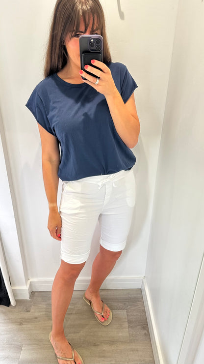 WHITE MAGIC SHORTS -BESTSELLER
