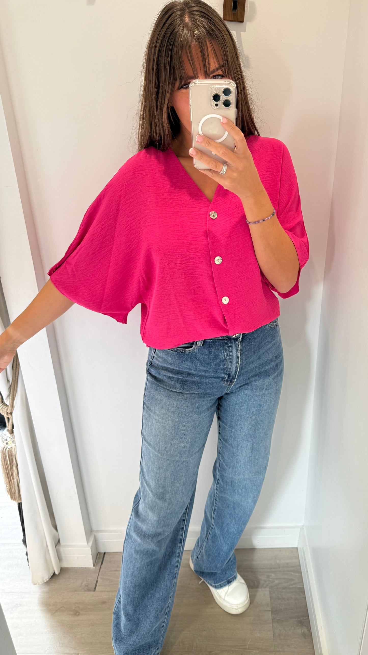 BRIGHT PINK FLOATY SLEEVE BUTTON TOP