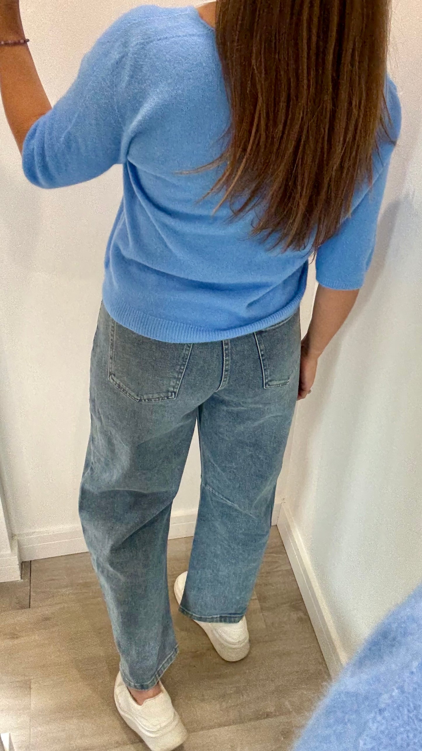 CORNFLOUR BLUE V-NECK ELBOW SLEEVE KNIT