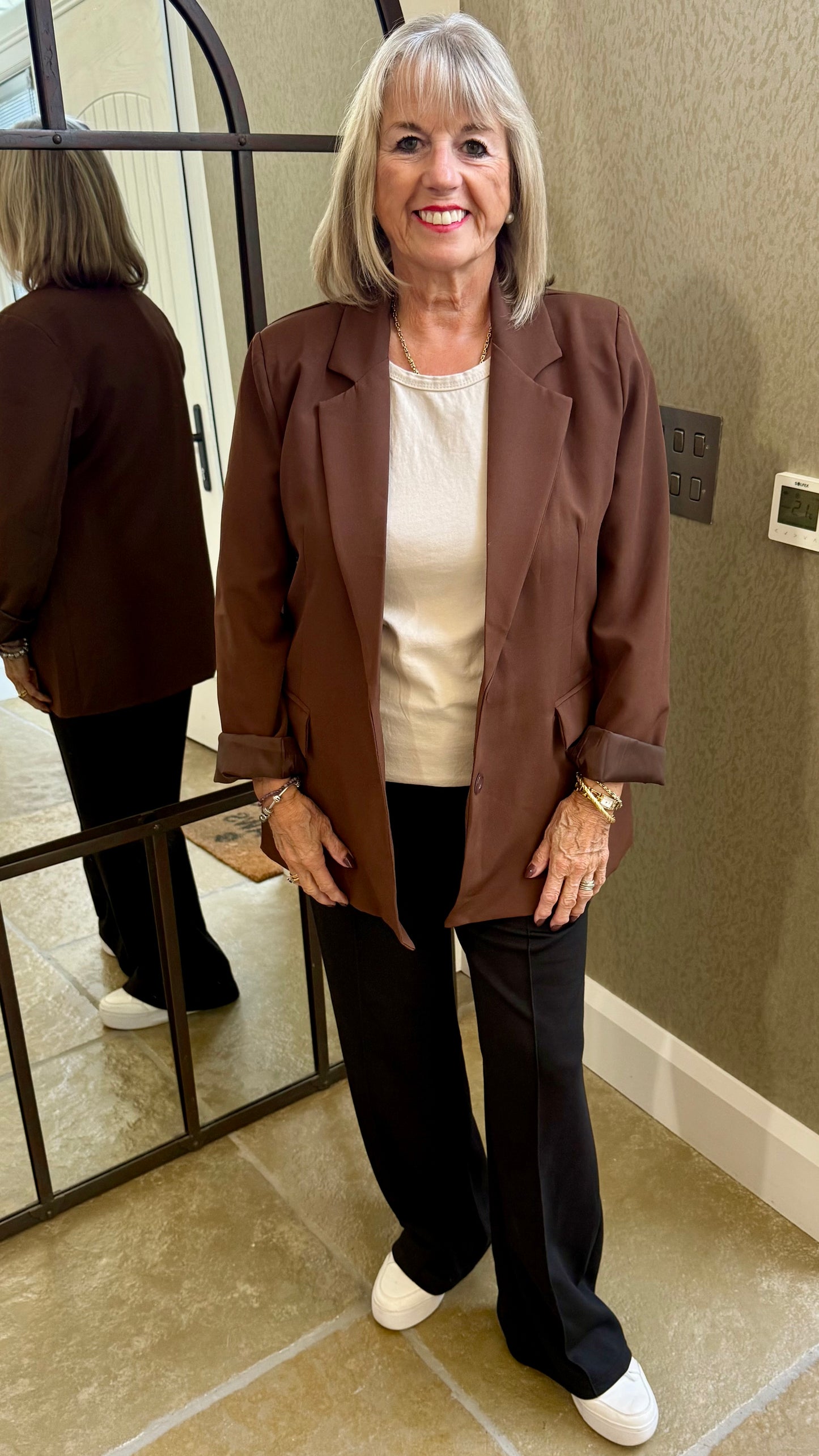 CHOCOLATE BLAZER