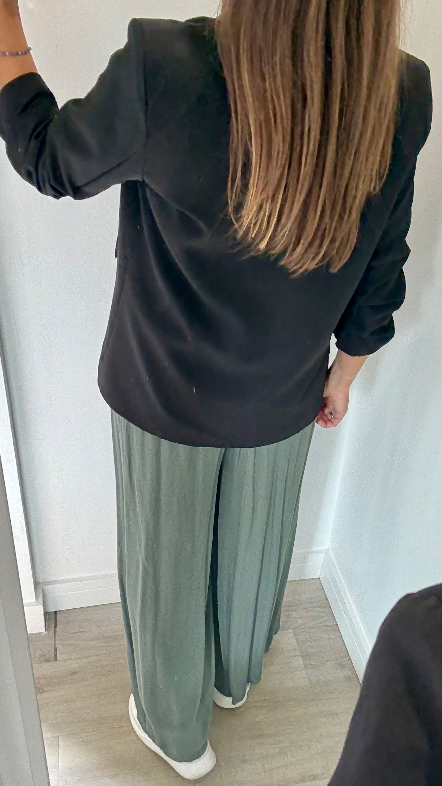 KHKAI ELASTICATED WAIST WIDE-LEG TROUSERS