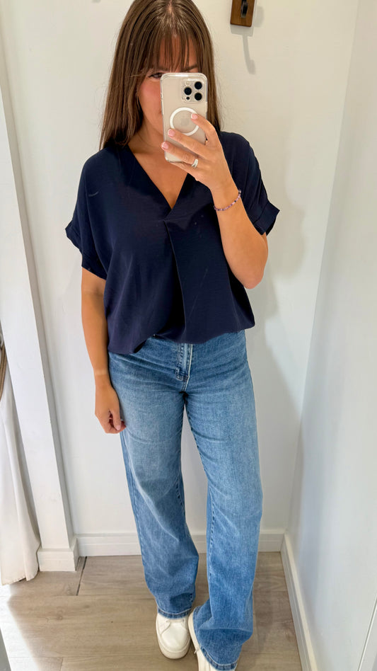 NAVY V NECK SHORT SLEEVE TOP