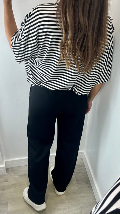 BLACK AND WHITE STRIPED BATWING PLEATED SHOULDER TOP