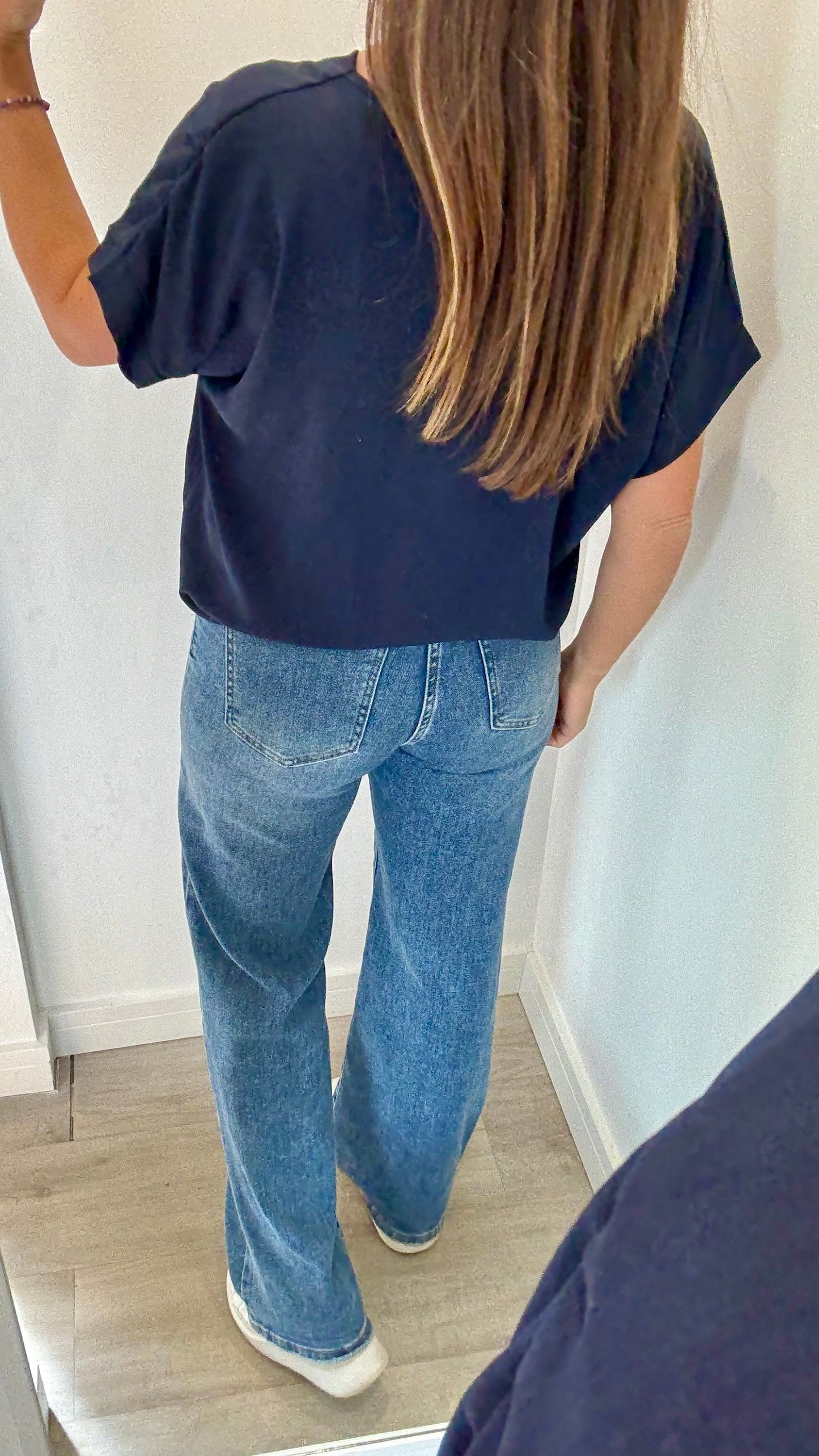 NAVY V NECK SHORT SLEEVE TOP