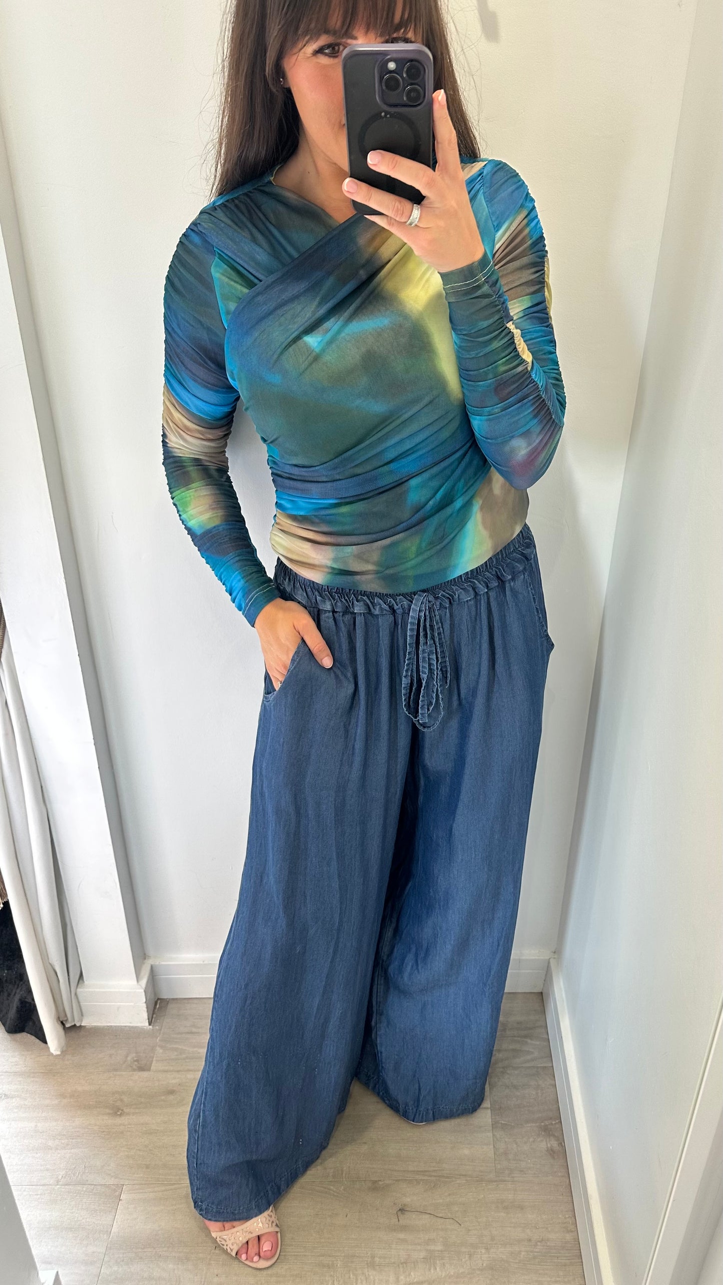 BLUE AND GREEN RUCHED V NECK TIE DYE TOP