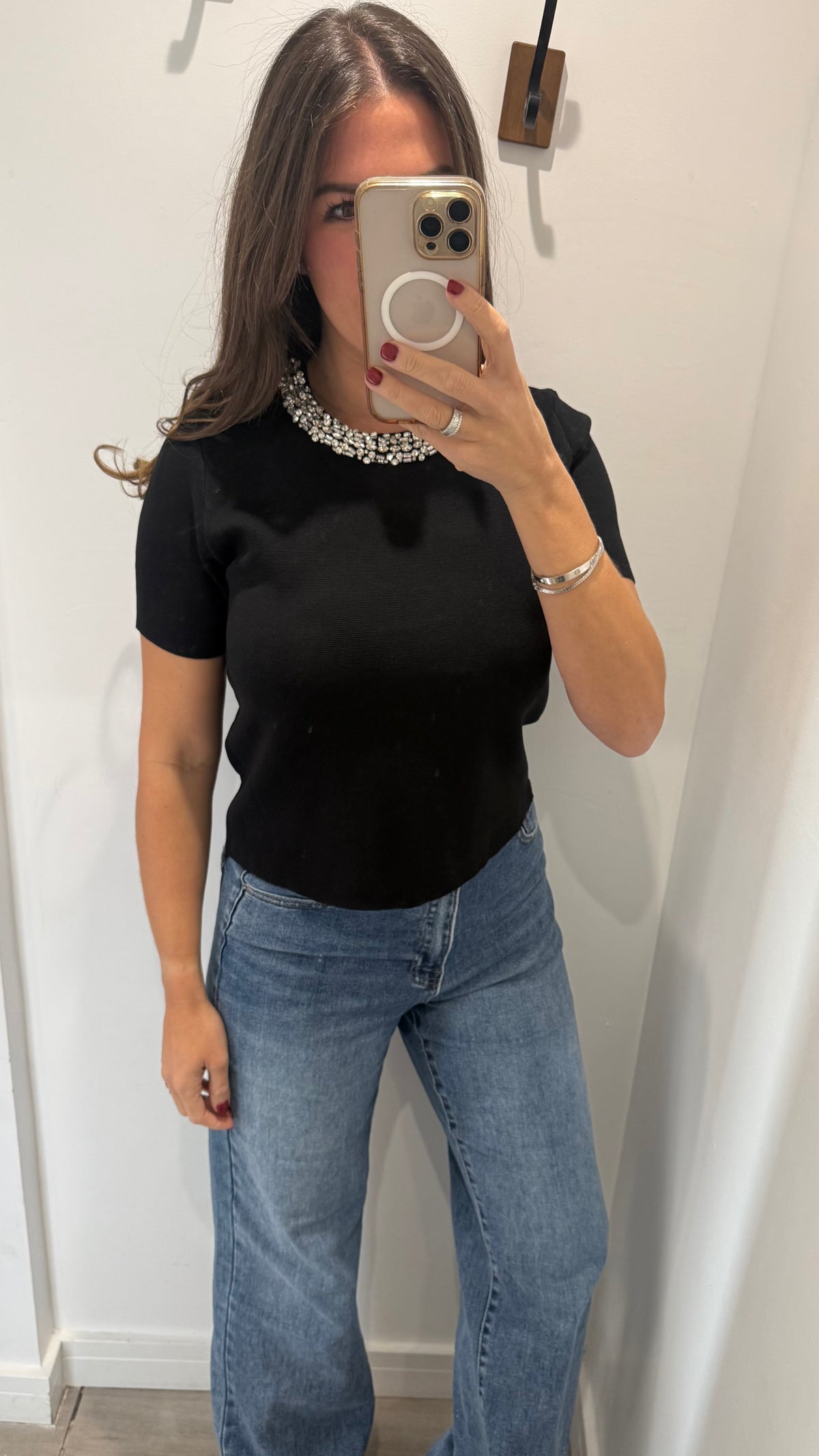 BLACK JEWEL NECK FINE KNIT TOP