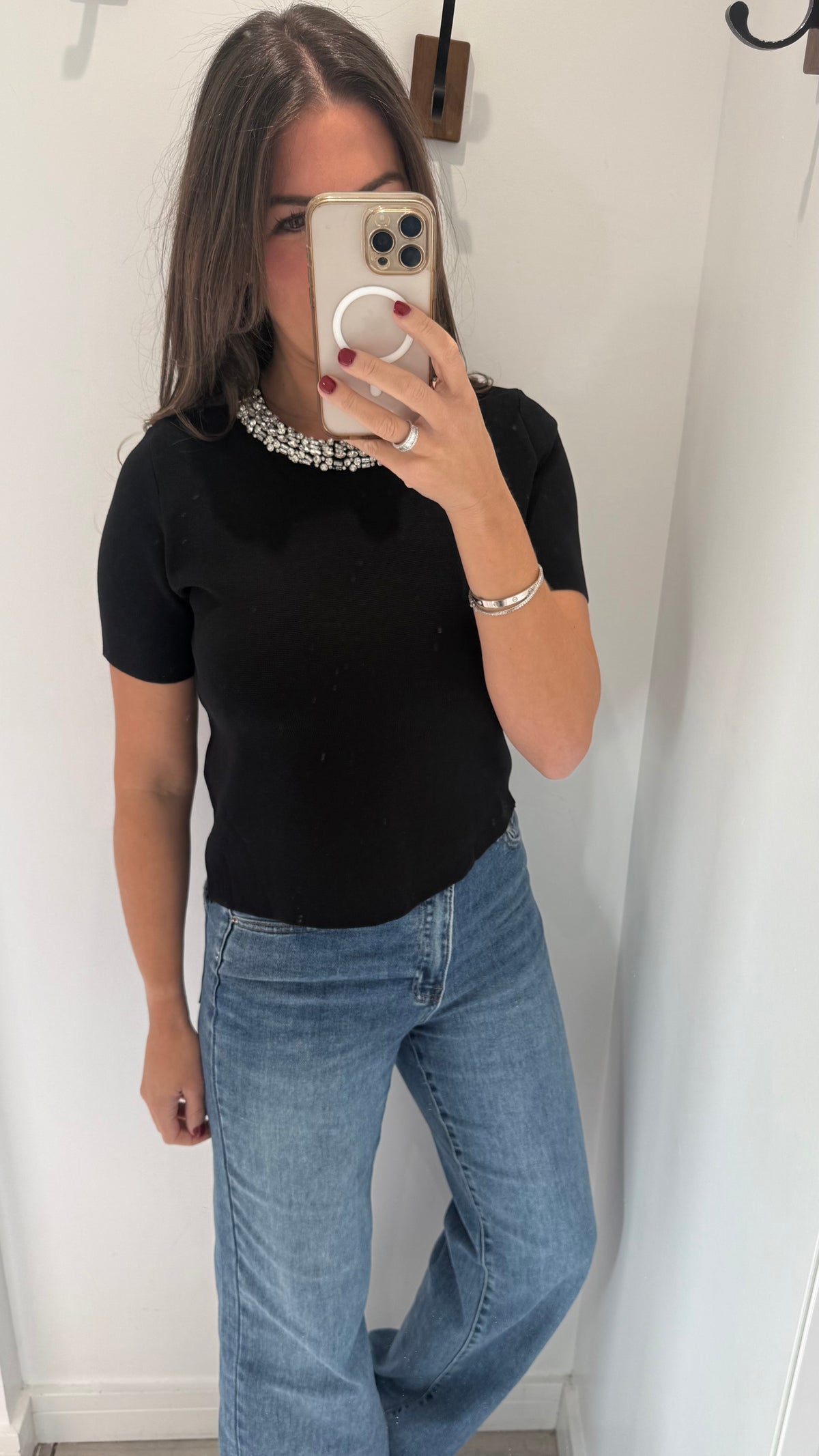 BLACK JEWEL NECK FINE KNIT TOP