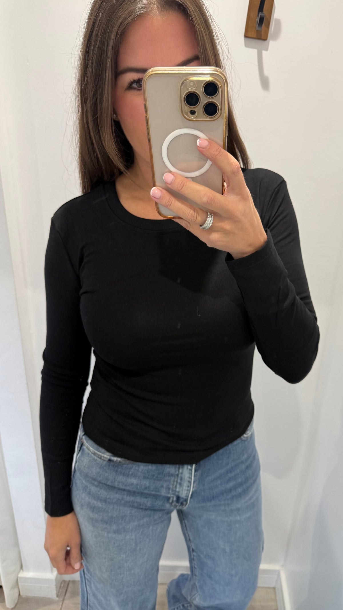 BLACK STRETCH ROUND NECK TOP