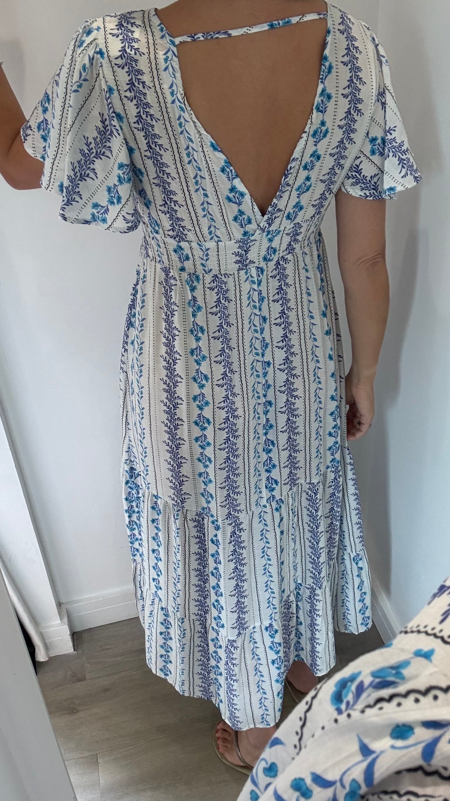 BLUE FLORAL SILKY MAXI DRESS