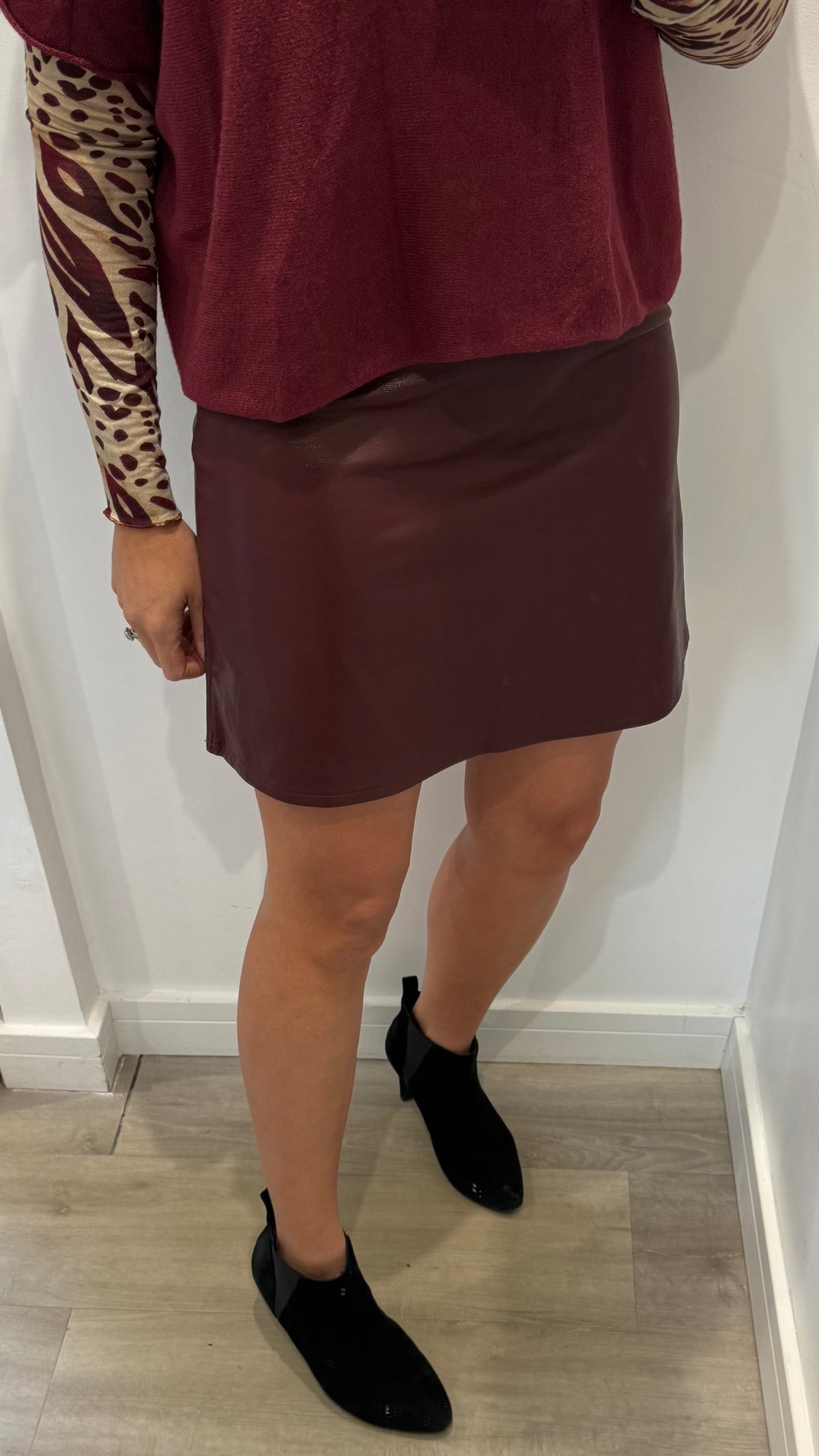 BURGUNDY PU MINI SKIRT
