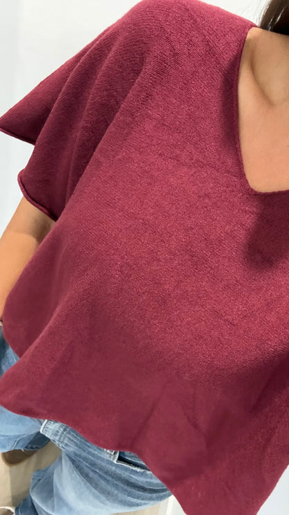 BURGUNDY V-NECK SHORT SLEEVE KNIT