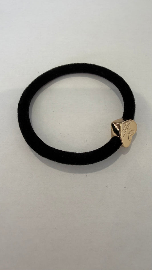 BYELOISE BLACK VELVET BAND WITH GOLD HEART CHARM
