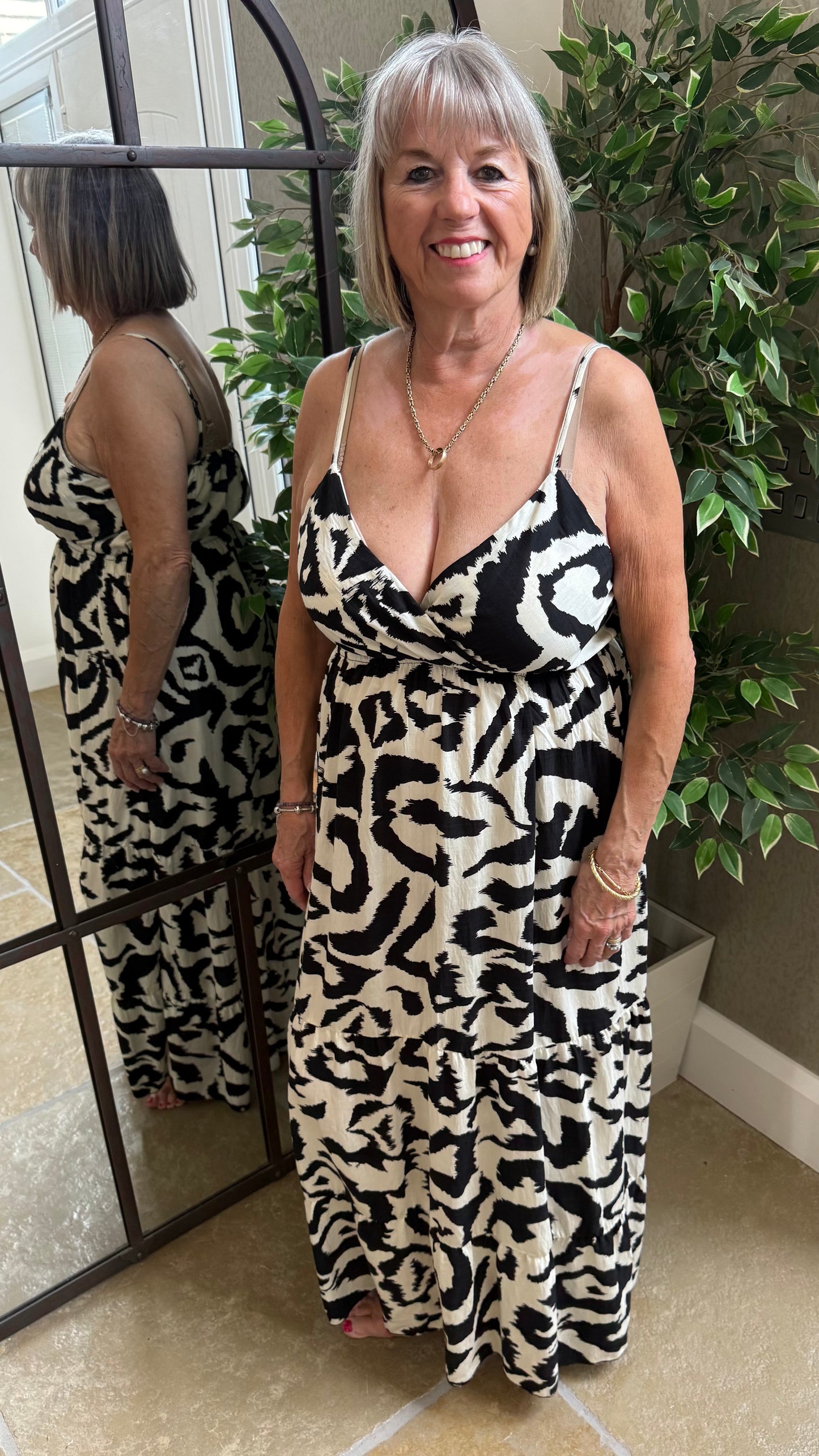 BLACK ABSTRACT MAXI DRESS