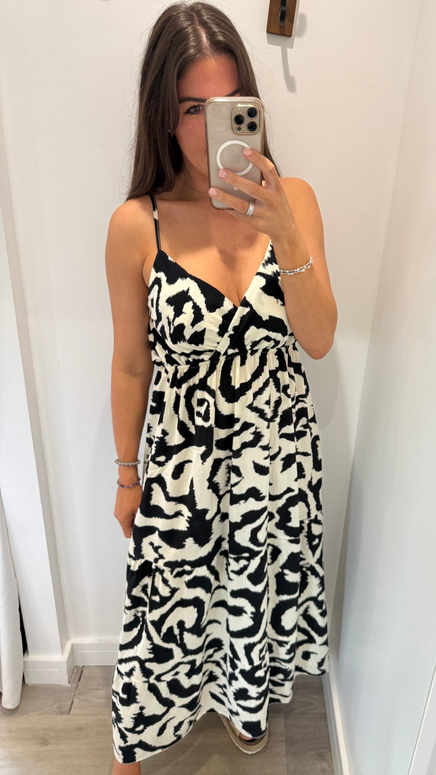BLACK ABSTRACT MAXI DRESS