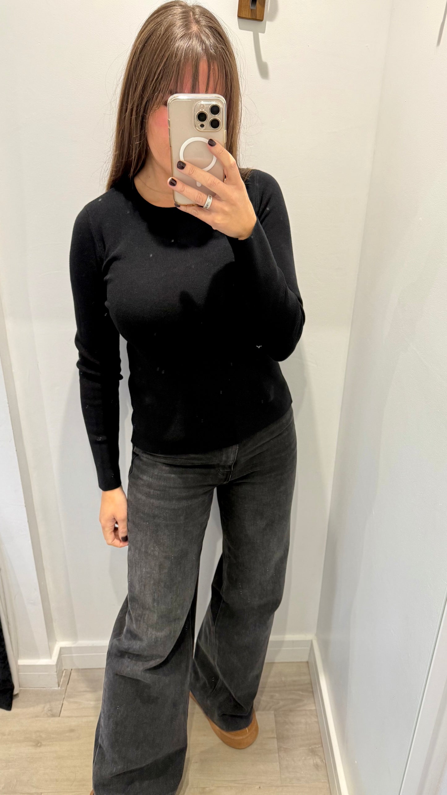 BLACK FINE KNIT ROUND NECK JUMPER