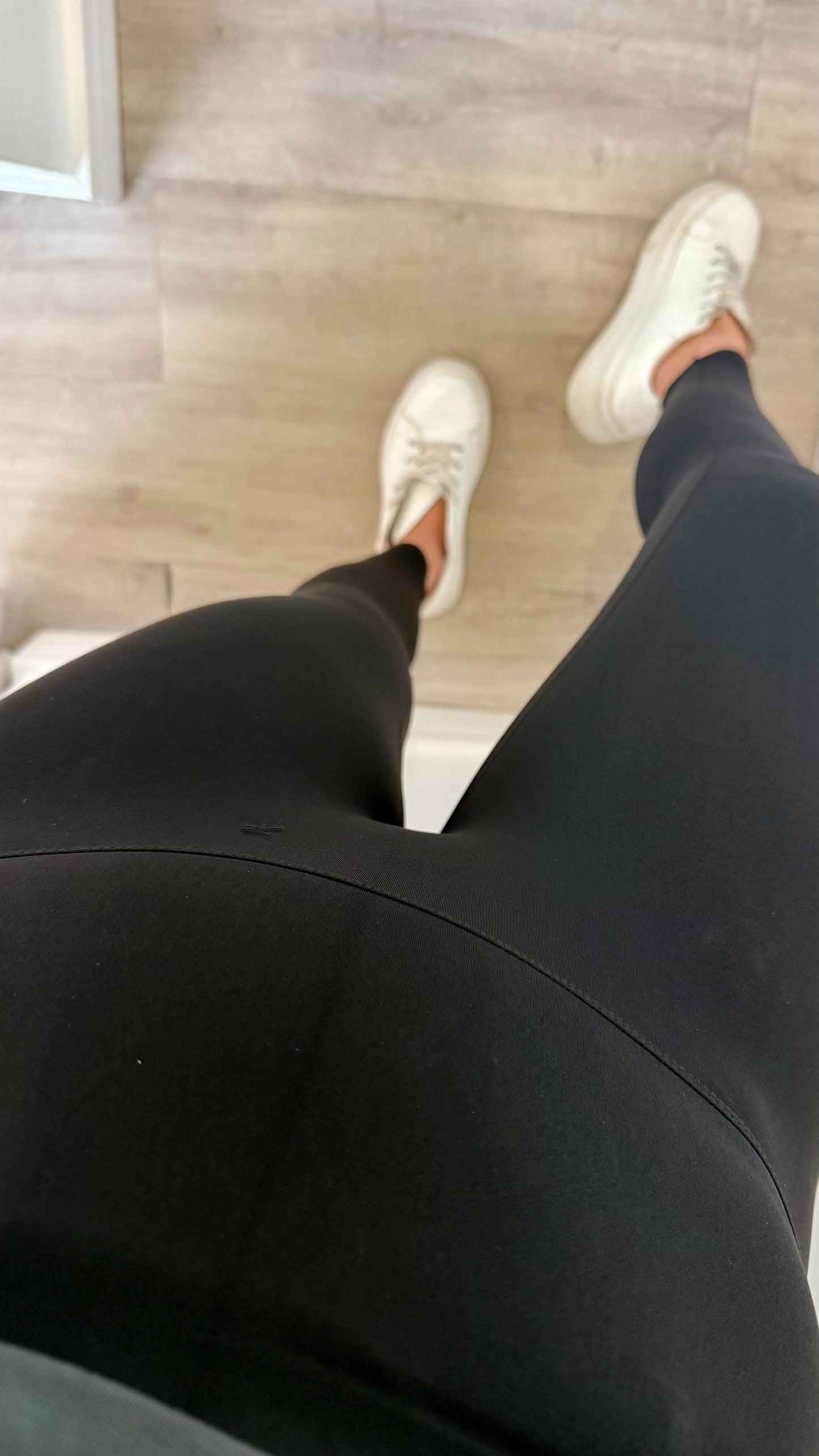 BLACK HIGH WAISTED SCULPT LEGGINGS