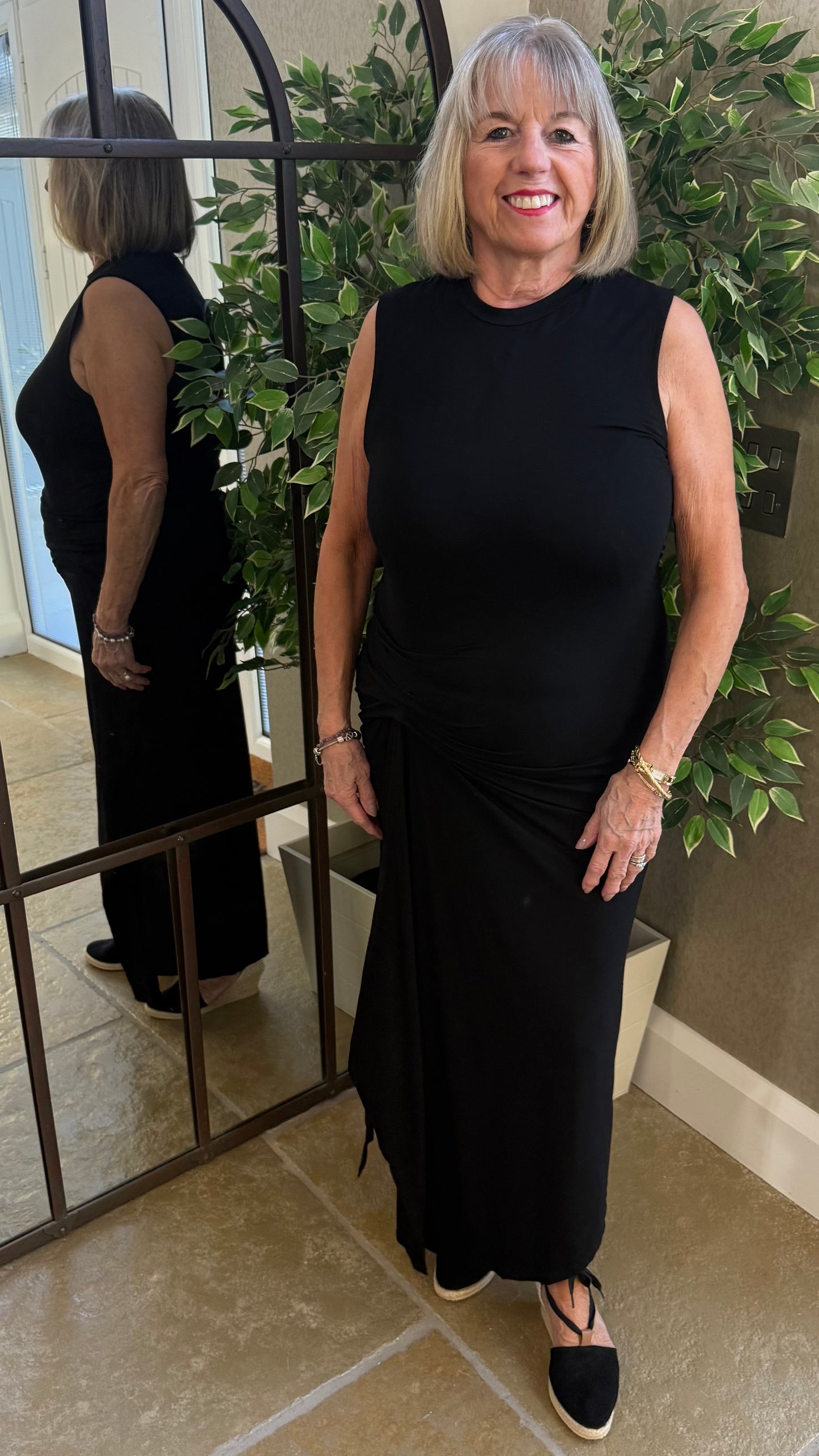 BLACK RUCHED MIDI DRESS