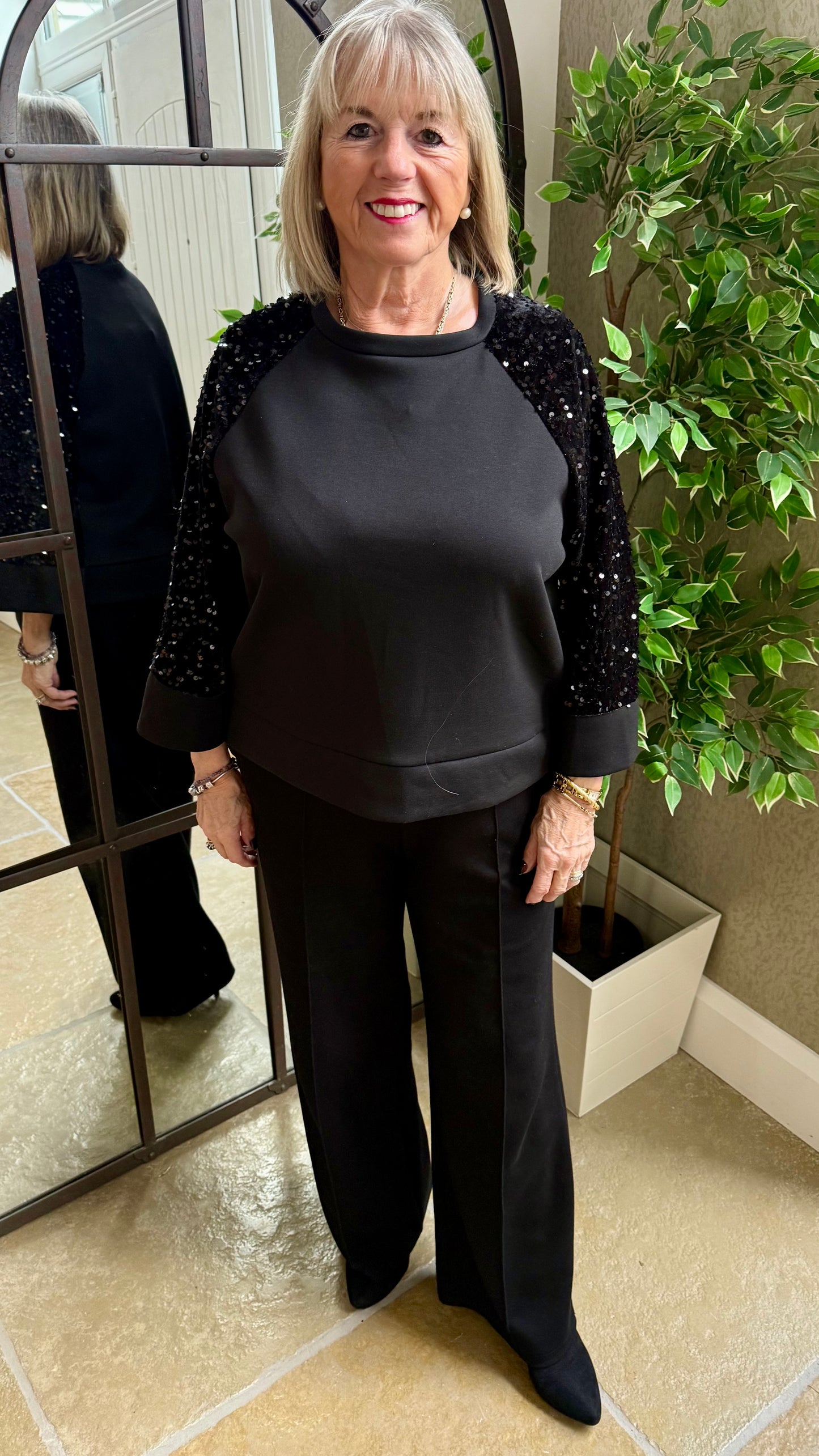 BLACK SEQUIN SLEEVE SWEAT TOP