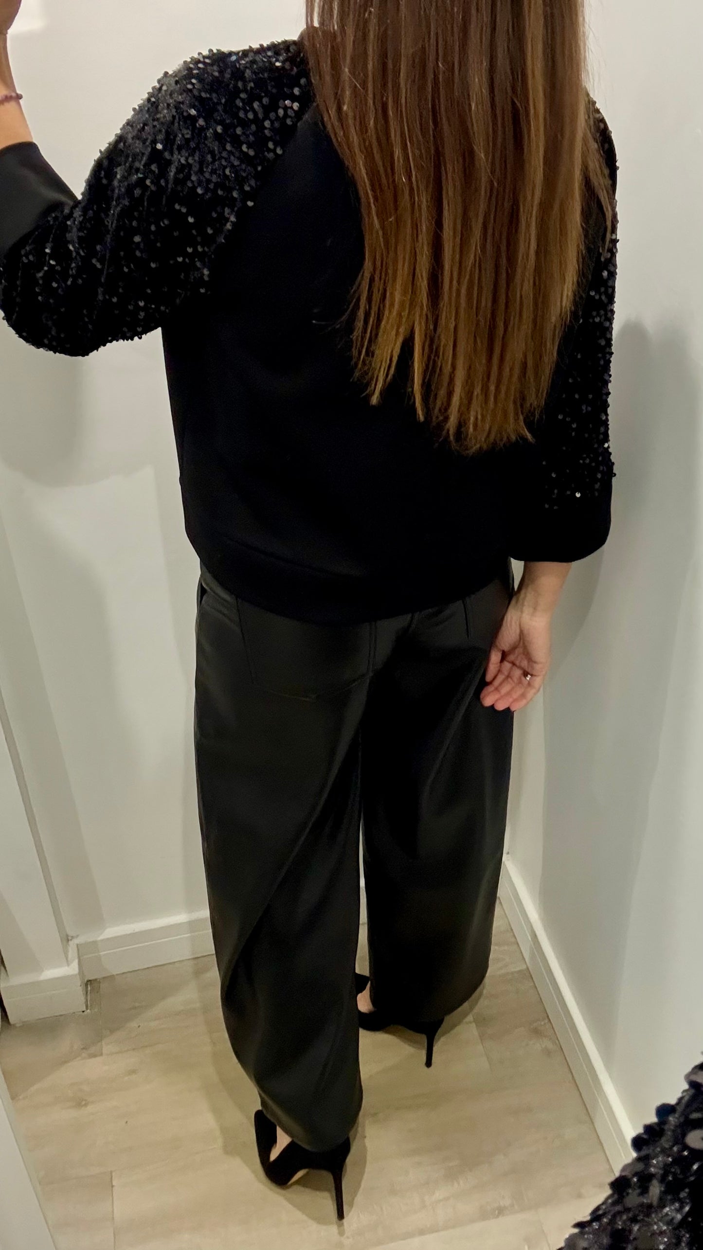 BLACK SEQUIN SLEEVE SWEAT TOP