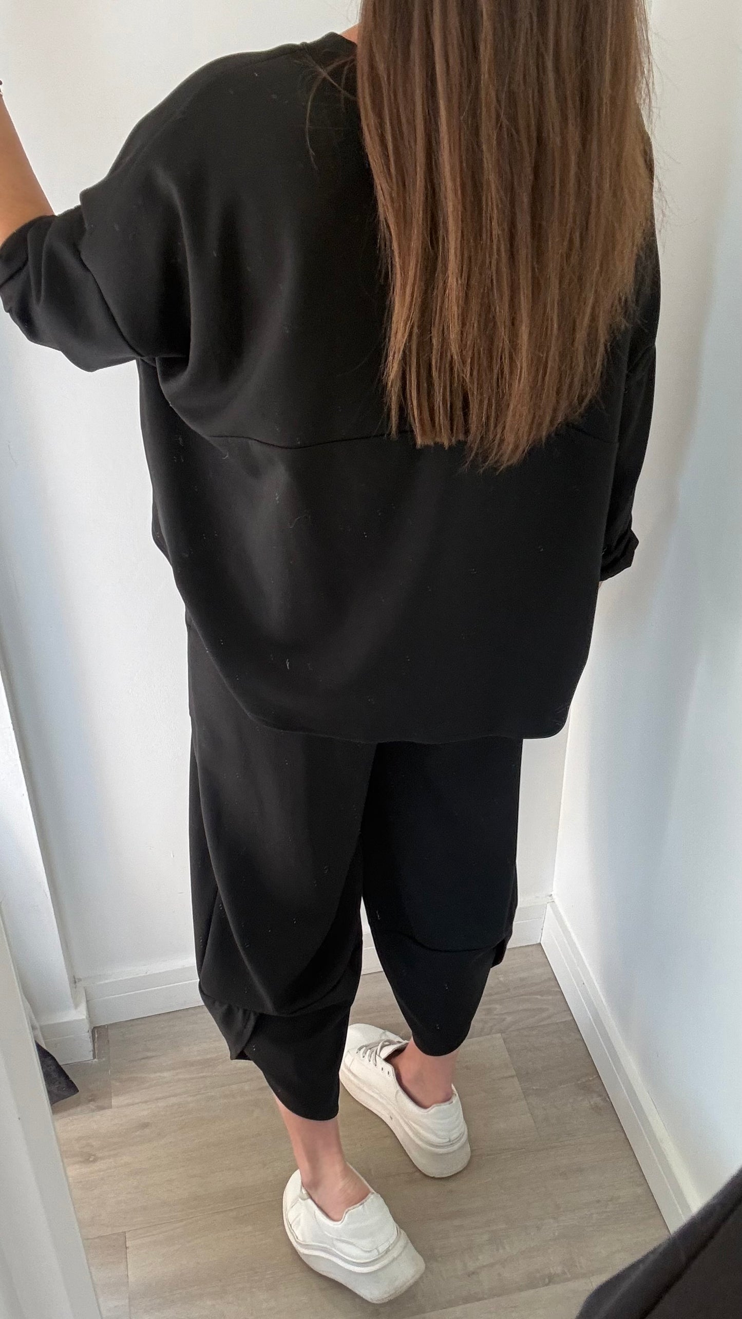 BLACK NATURAL LOUNGE SET - BARREL BOTTOMS & SCOOP HEM TOP