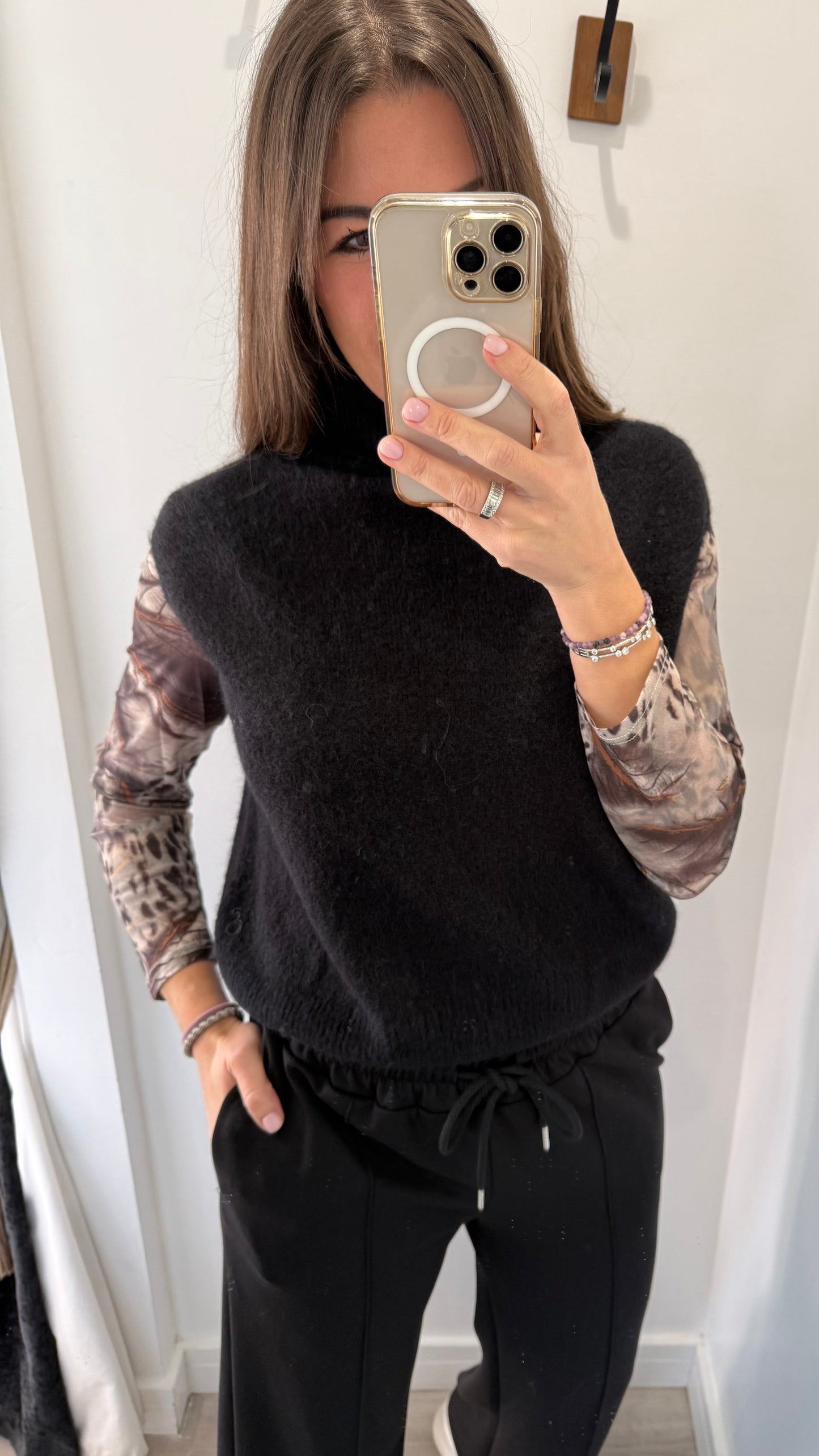 BLACK SLEEVELESS ROLL NECK TANK TOP