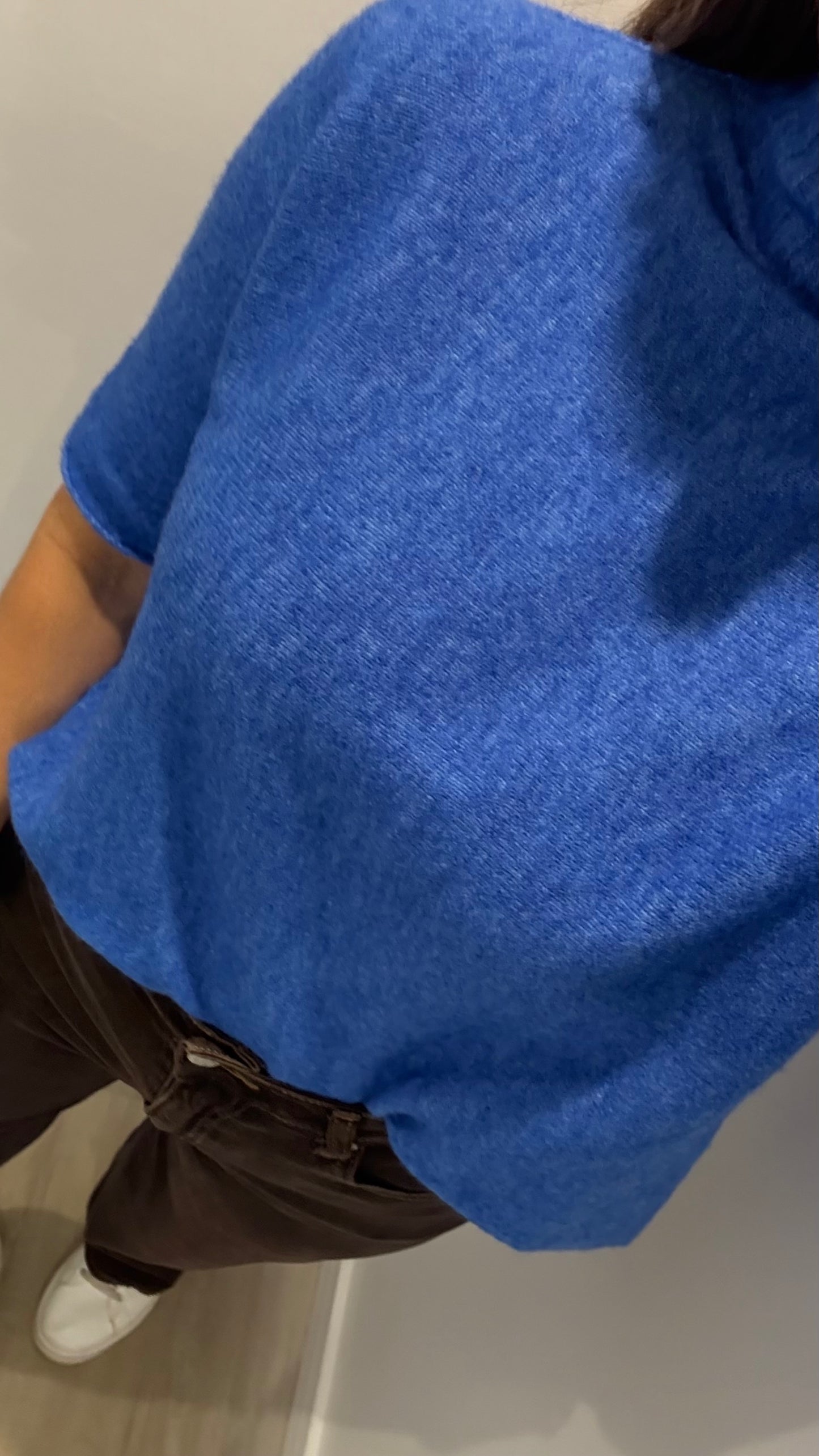 BRIGHT BLUE TURTLE NECK SHORT SLEEVE FINE KNIT JUMPER