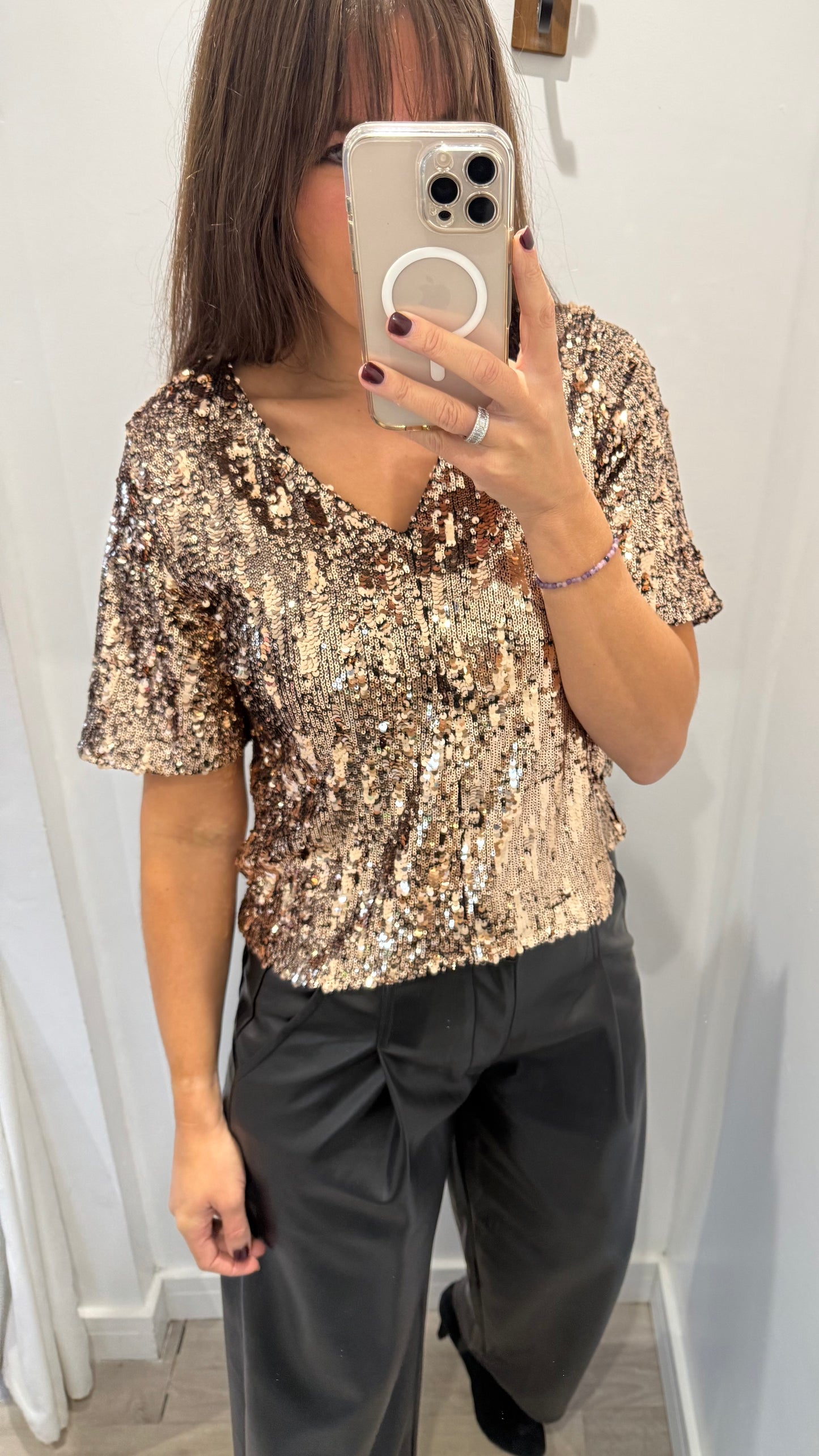 BRONZE SEQUIN V NECK SHORT SLEEVE TOP